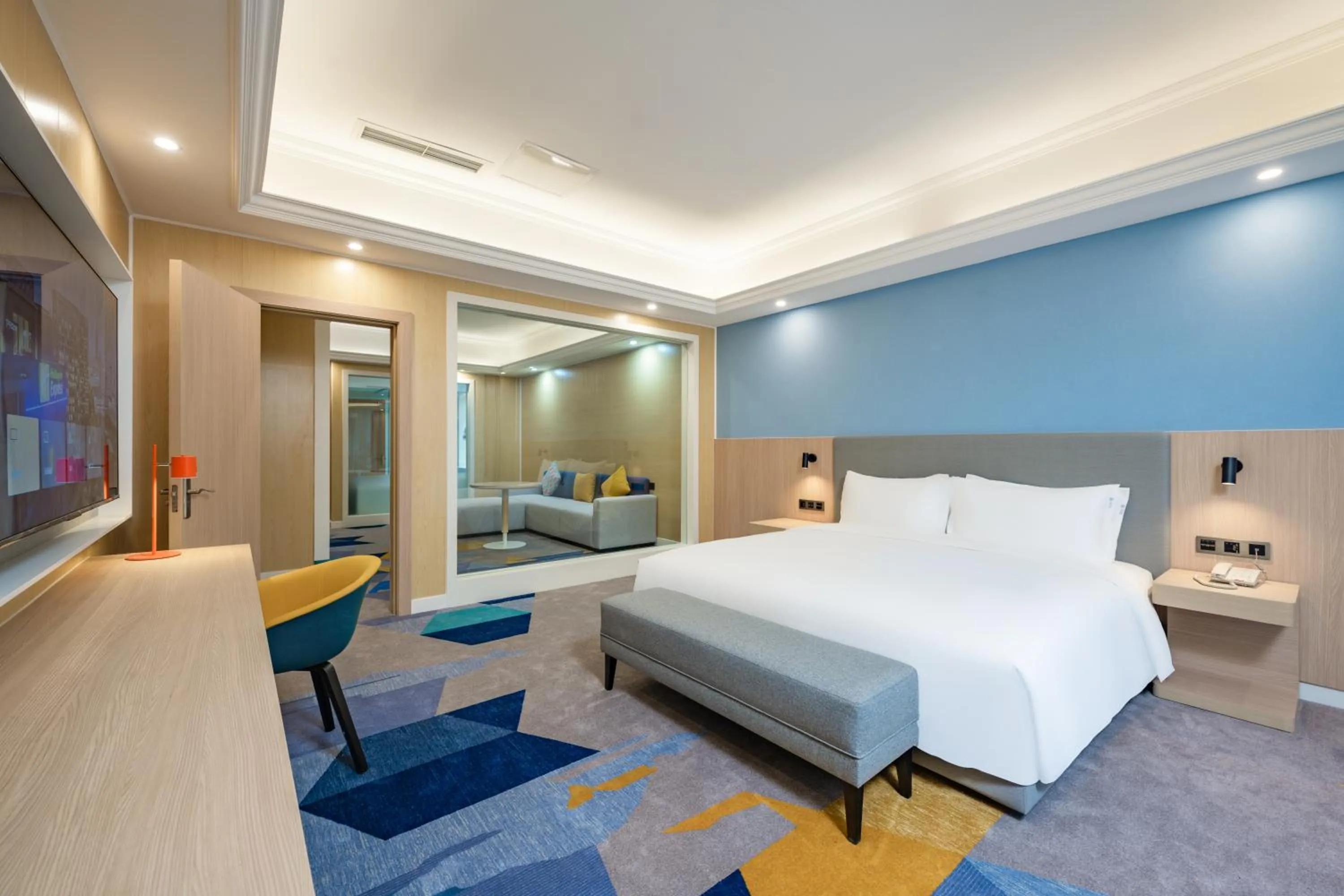 Bed in Holiday Inn Express Chengdu Tianfu Square by IHG