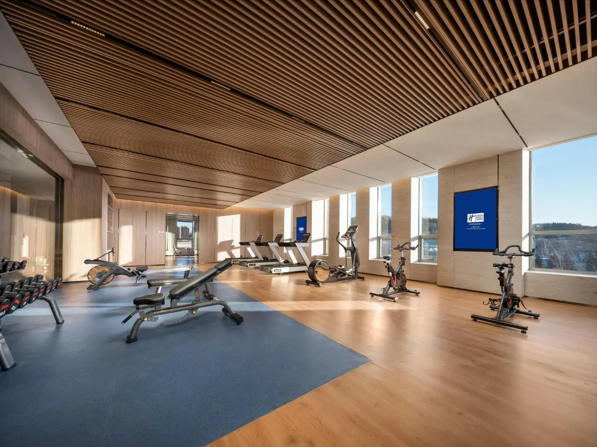 Fitness centre/facilities in Holiday Inn Express Liaoyuan Economic Dev Zone by IHG Fitness centre/facilities in Holiday Inn Express Liaoyuan Economic Dev Zone by IHG
