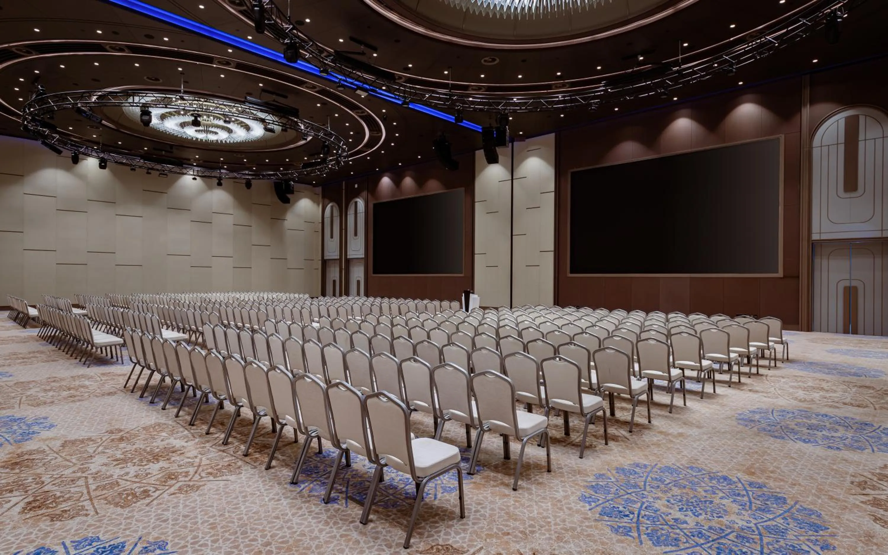 Meeting/conference room in InterContinental Tashkent by IHG