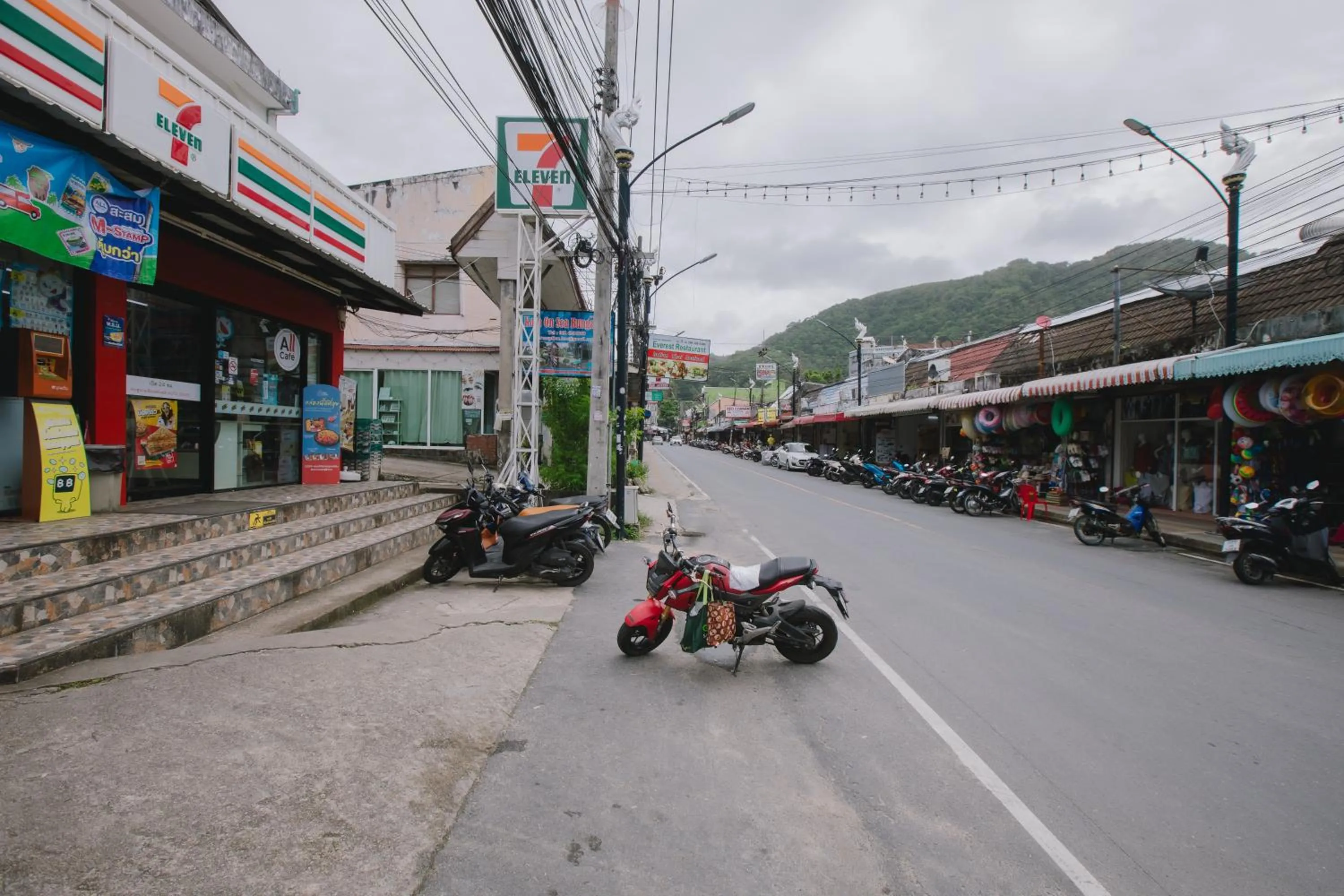 Street view in Kataonsea bungalows