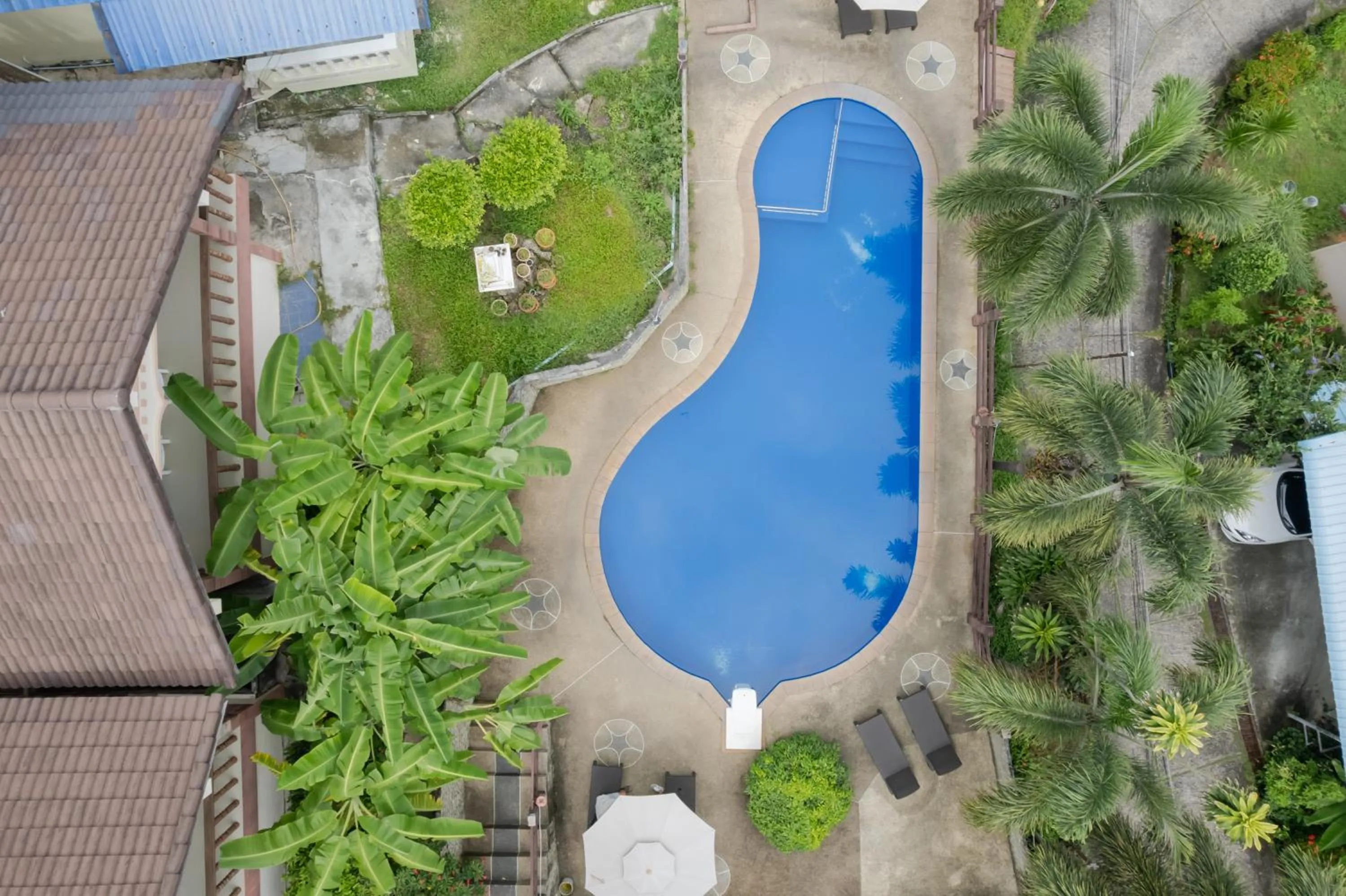 Swimming pool in Kataonsea bungalows