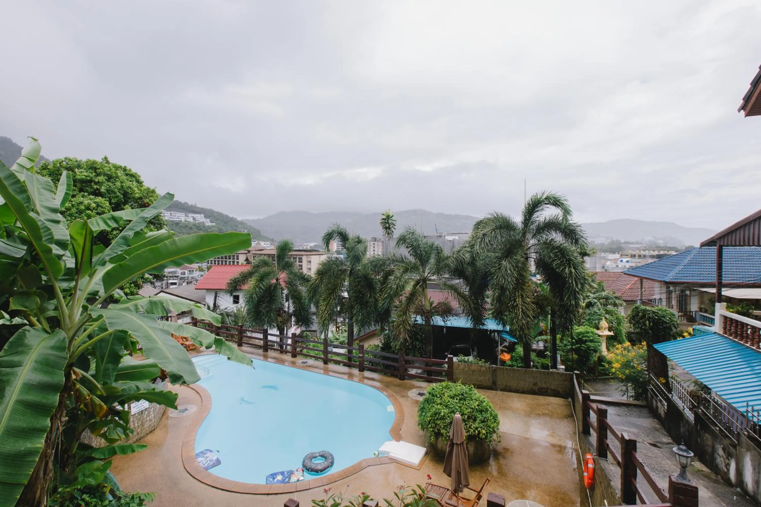 Swimming pool in Kataonsea bungalows