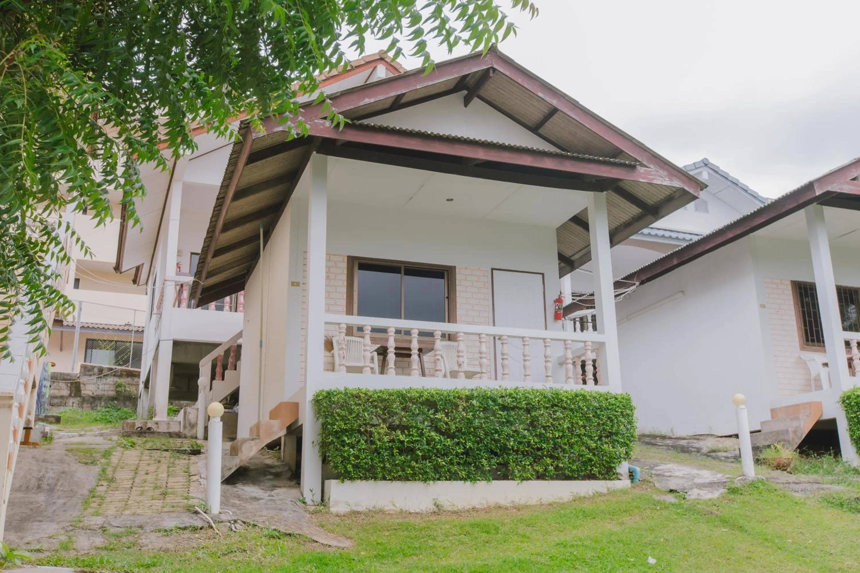 Property building in Kataonsea bungalows