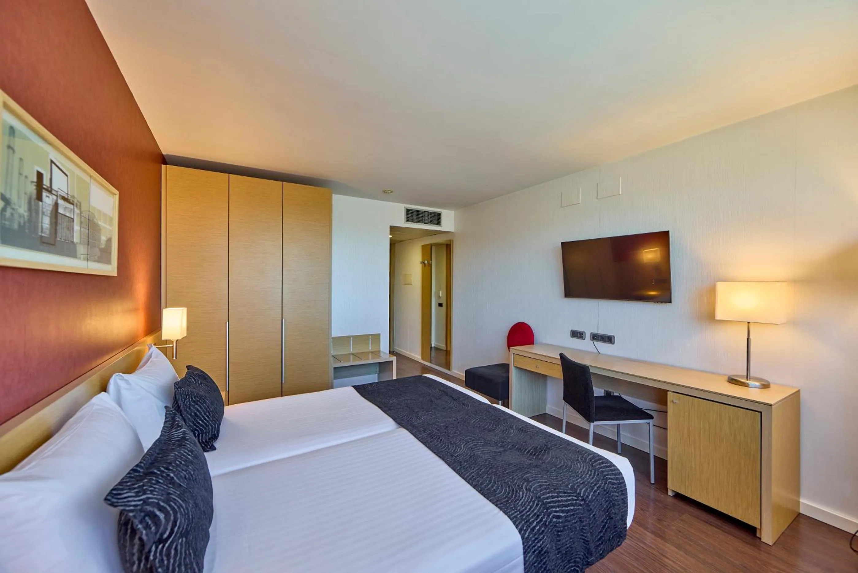 Bed in Civis Luz Castellón 4*S