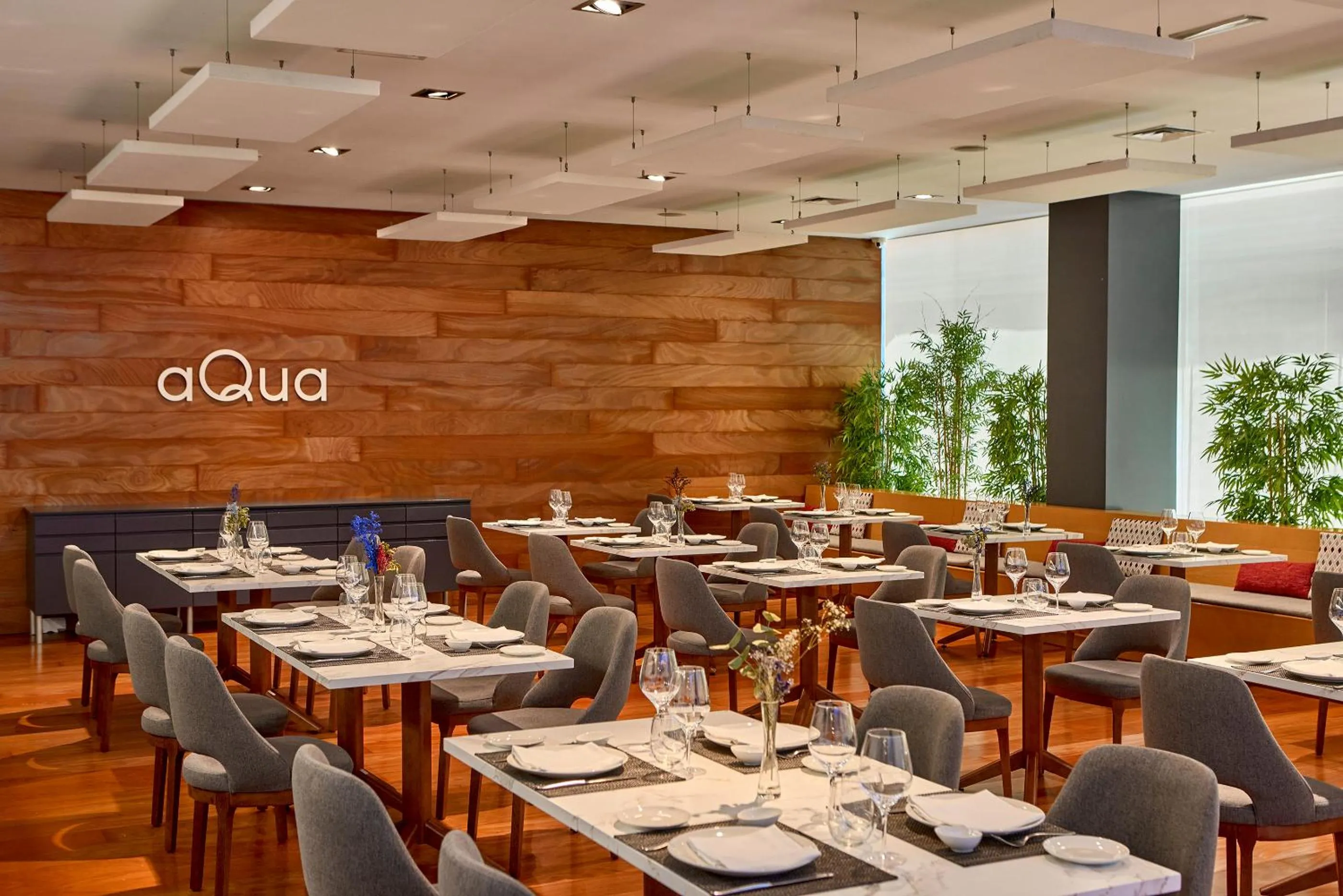 Restaurant/places to eat in Civis Luz Castellón 4*S