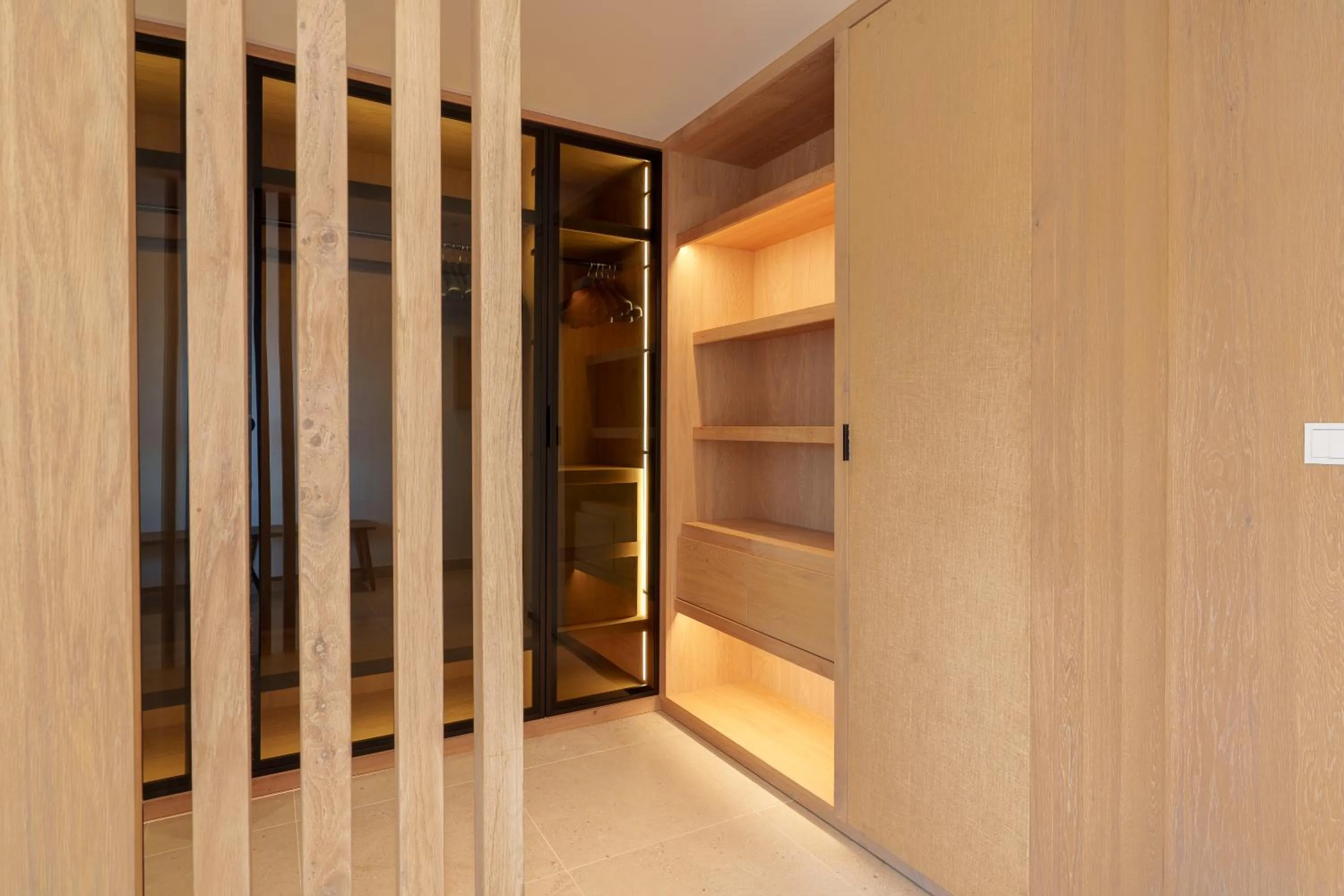 wardrobe in Bellamar Hotel Beach & Spa