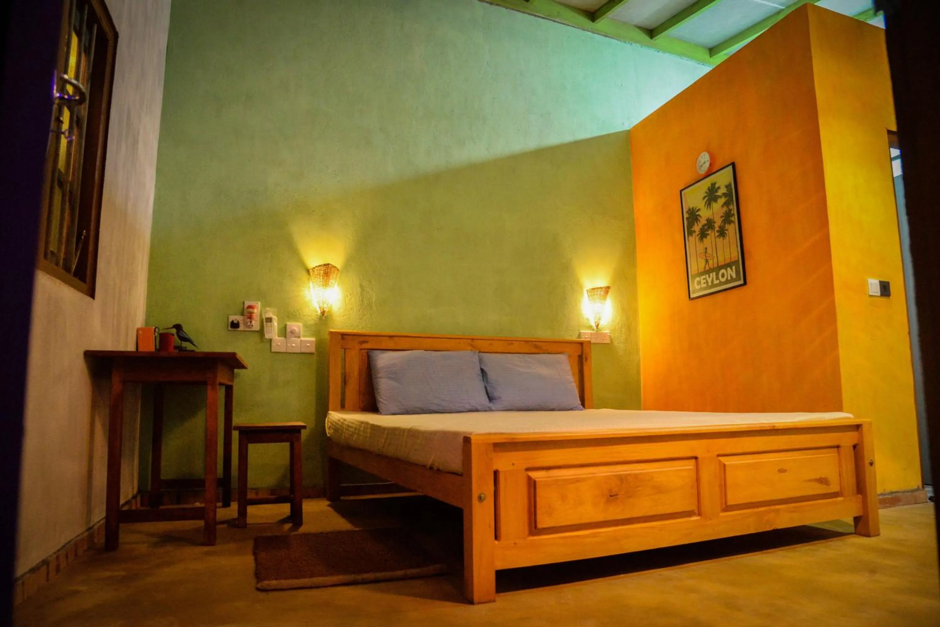 Bedroom, Bed in Red Eyes Cottage-Hikkaduwa