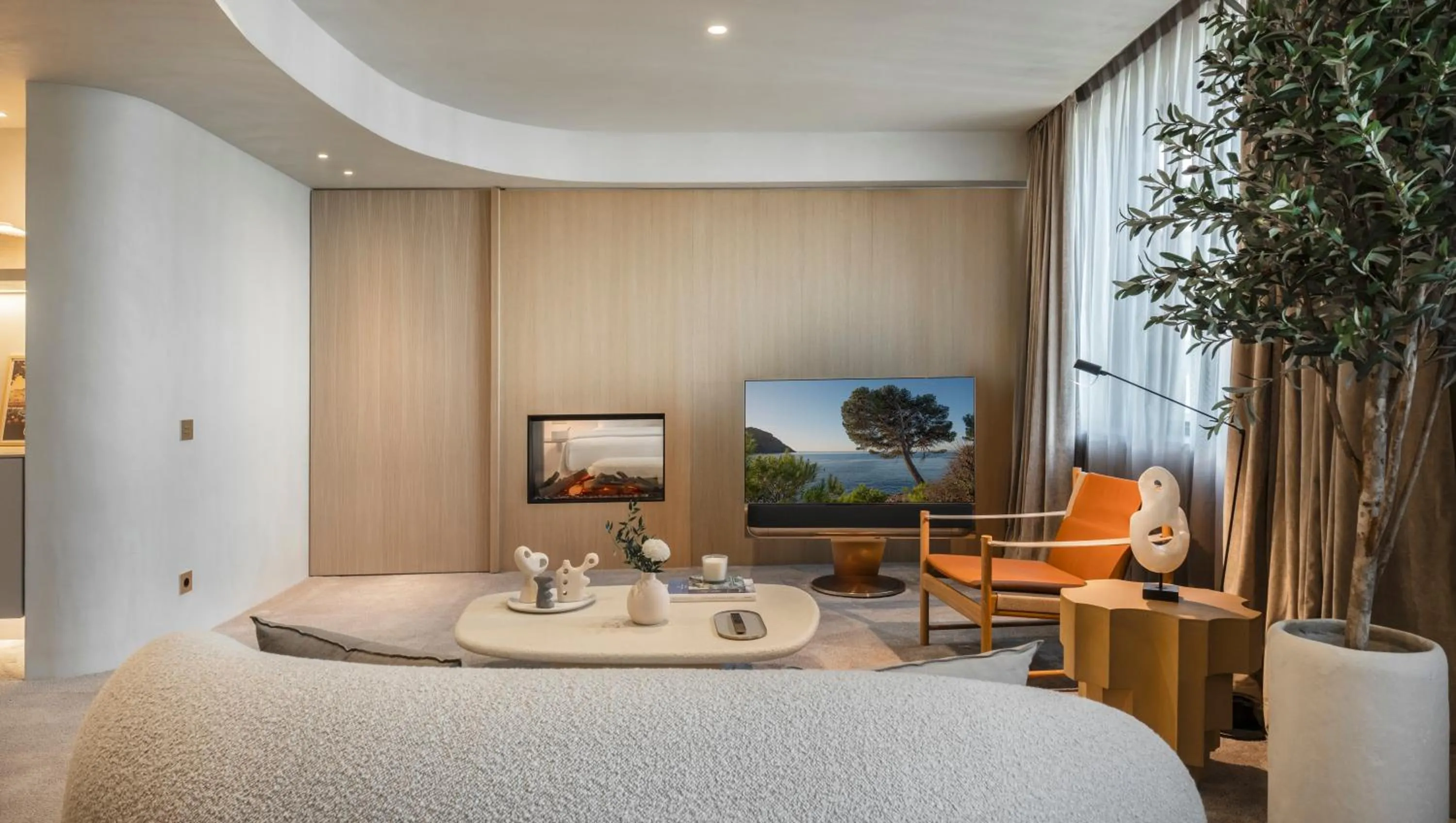 Living room, Bed in Carlemany Girona