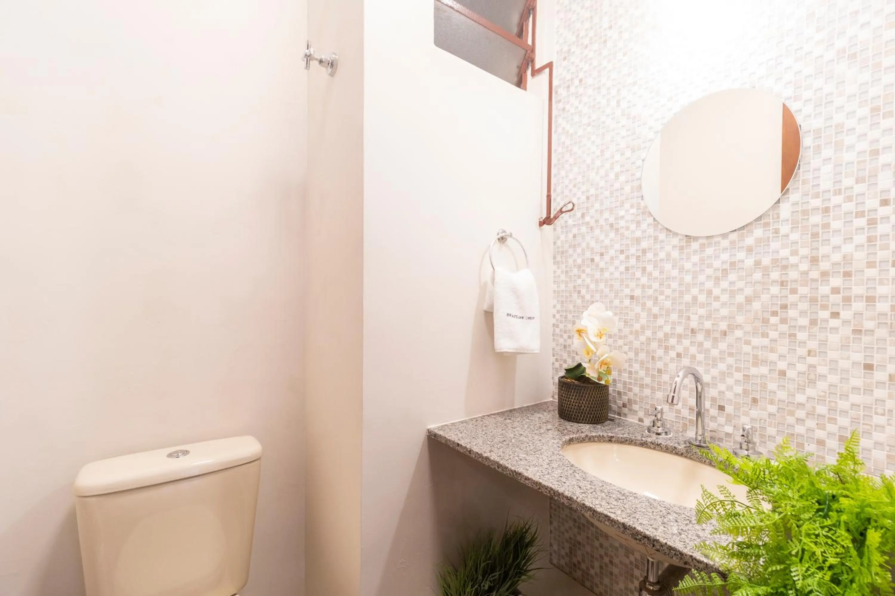 Toilet in 3 Quartos no Capivari com Lareira