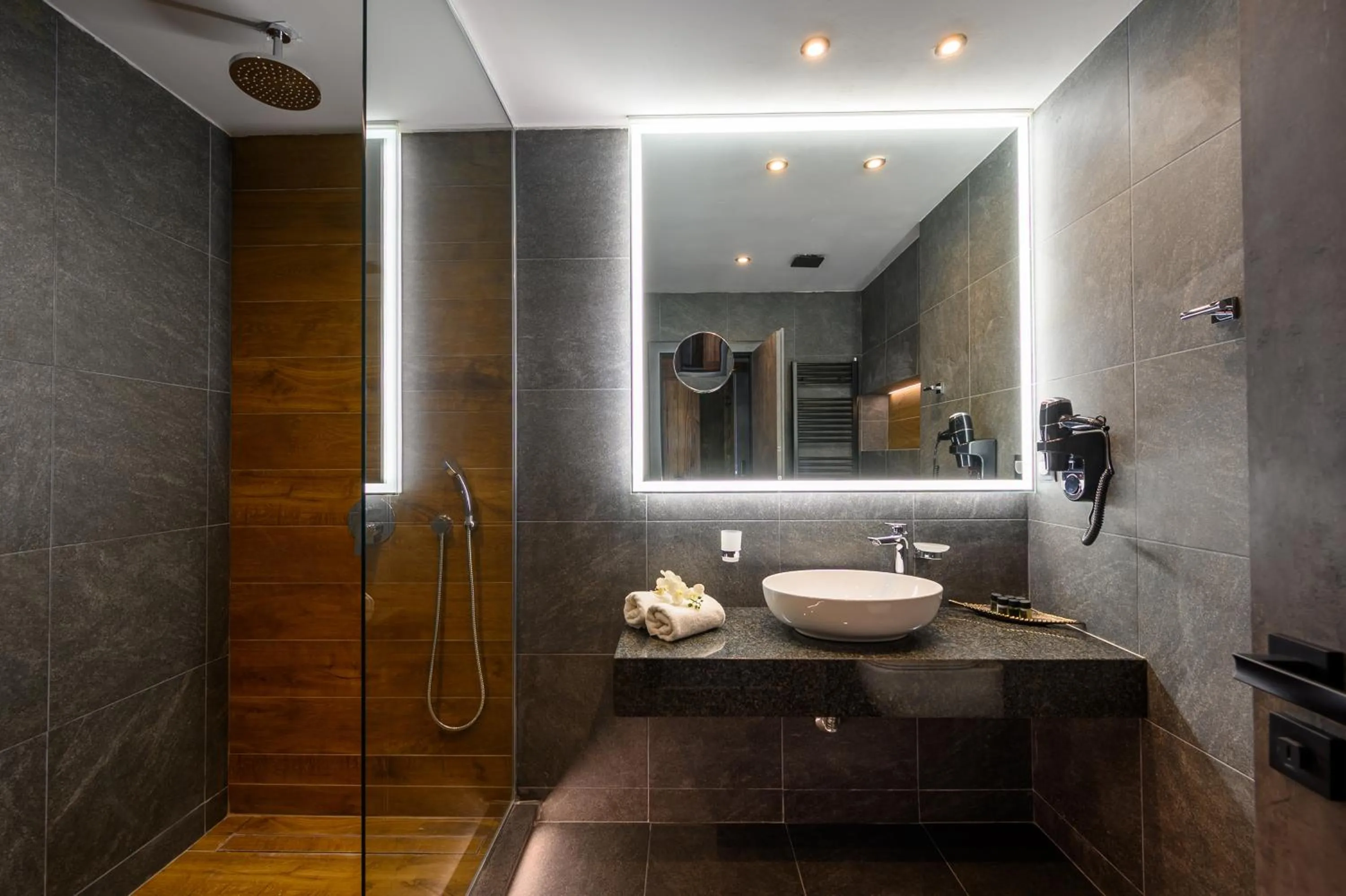 Bathroom in Grand Hotel Therme