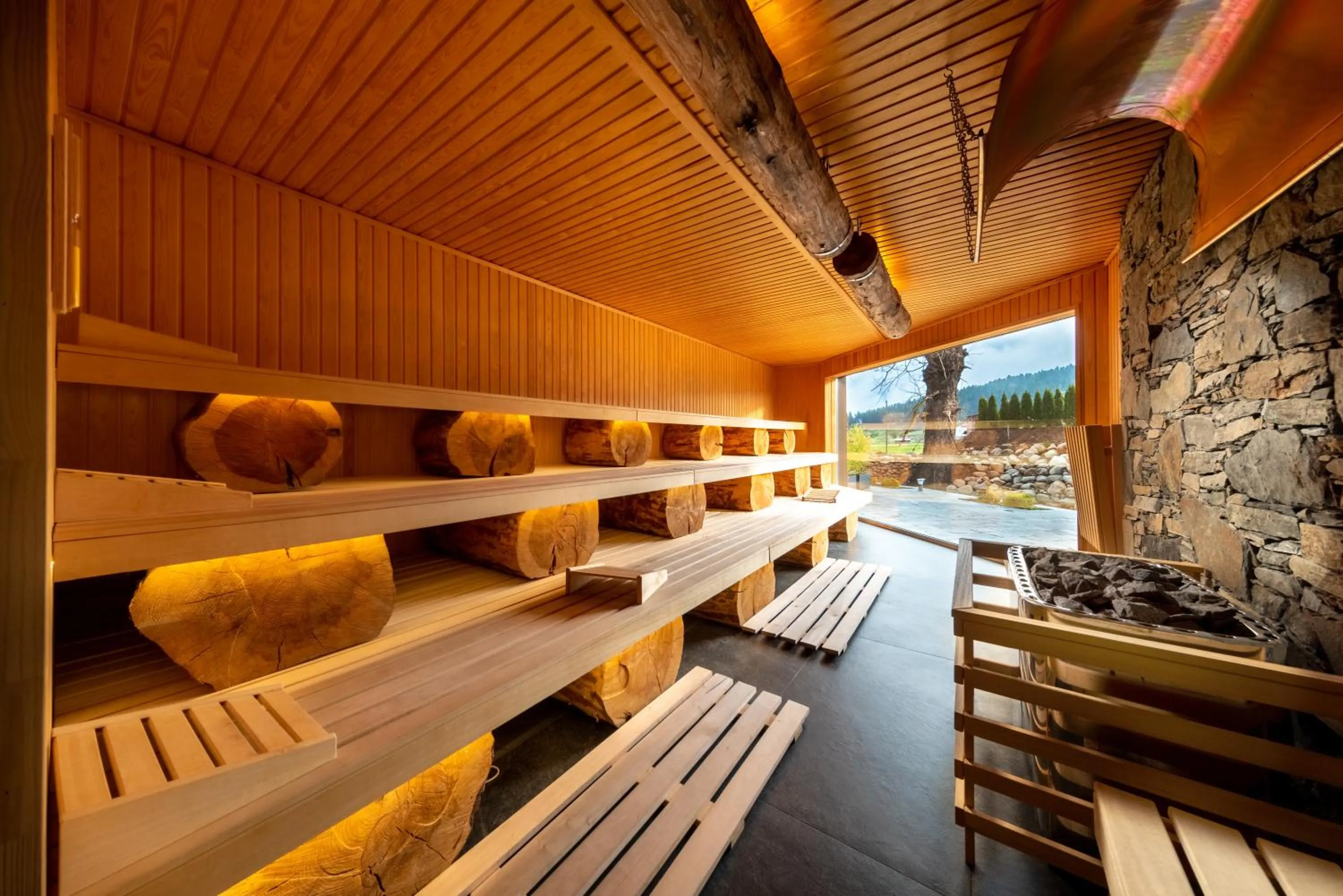 Spa and wellness centre/facilities in Grand Hotel Therme