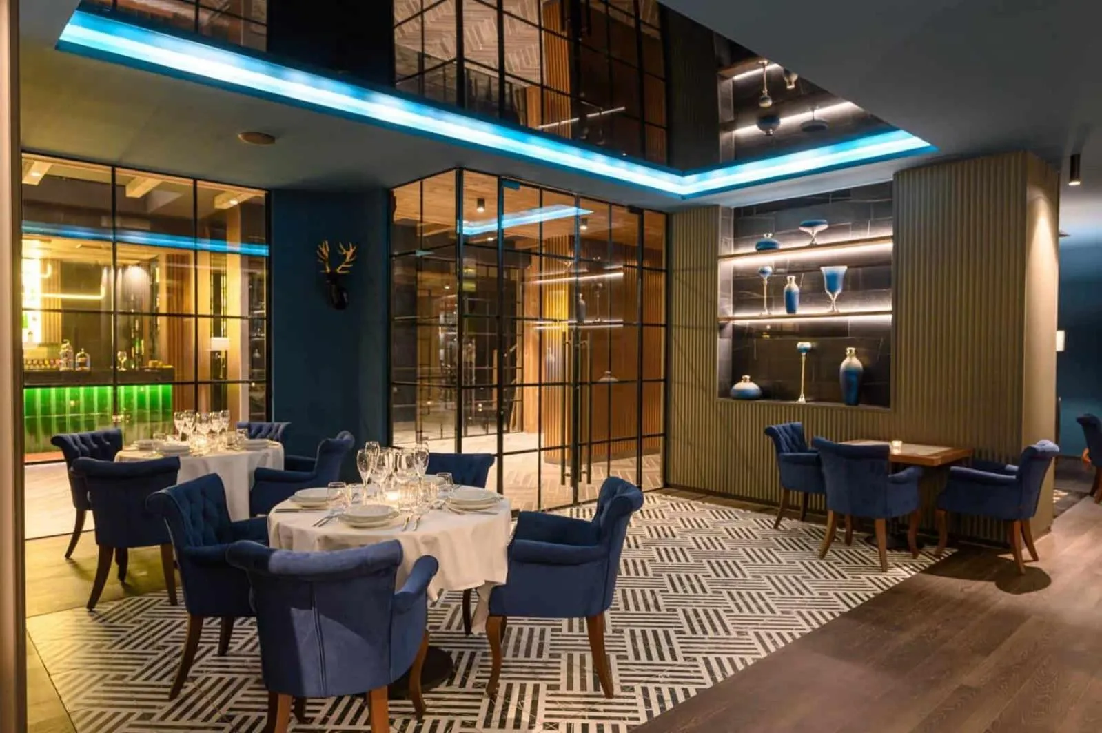 Restaurant/places to eat in Grand Hotel Therme