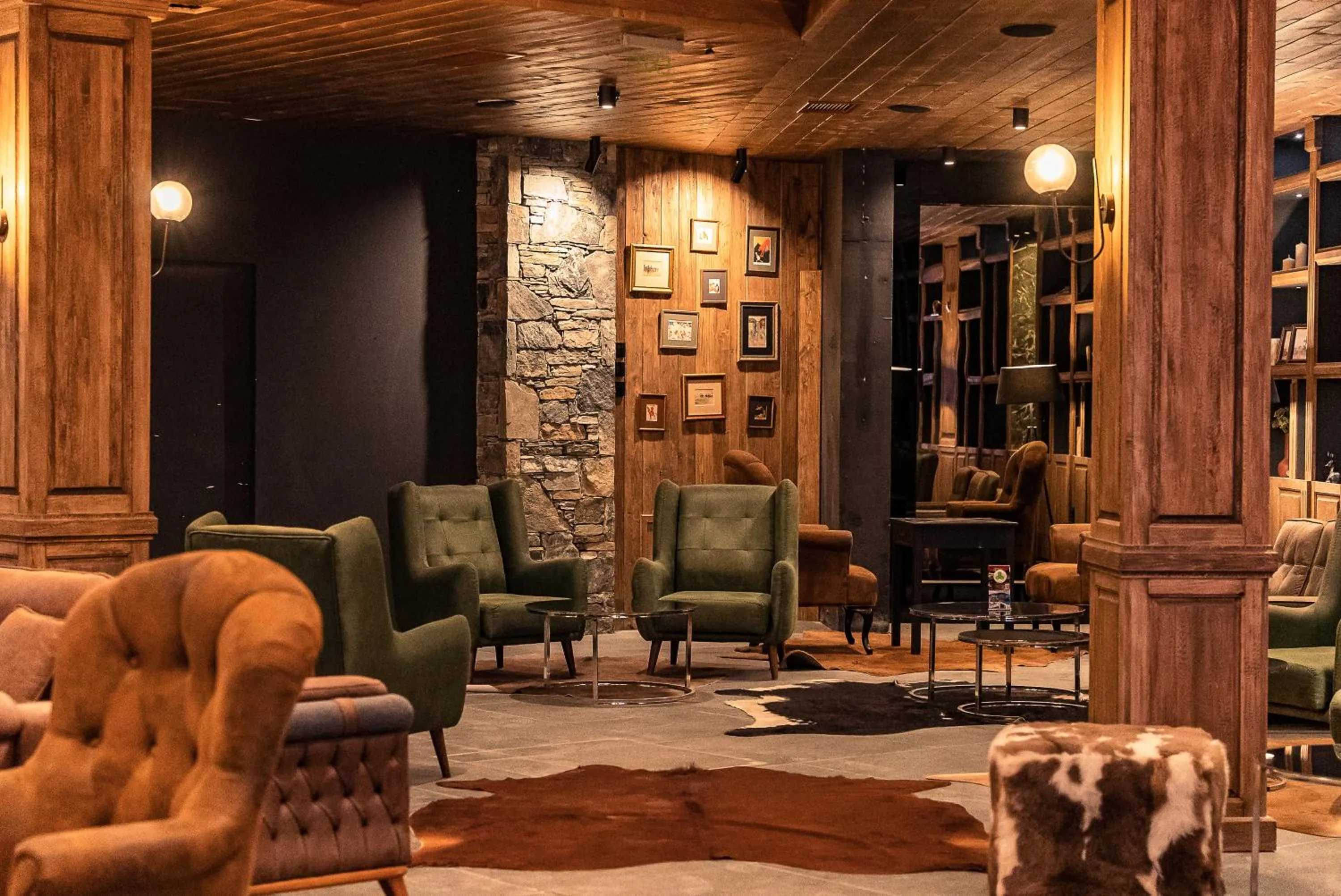 Lounge or bar in Grand Hotel Therme