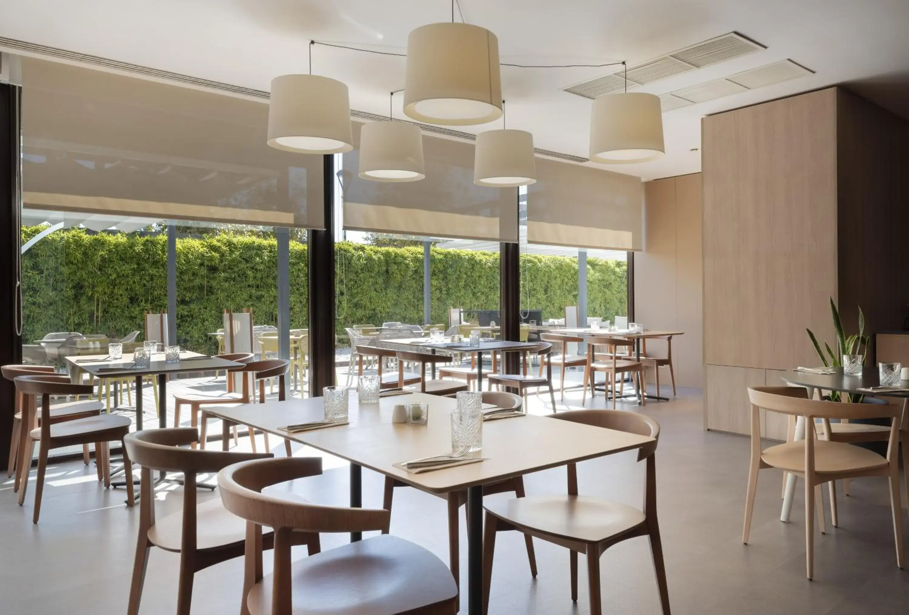 Restaurant/places to eat in INNSiDE by Meliá Barcelona Aeropuerto Restaurant/places to eat in INNSiDE by Meliá Barcelona Aeropuerto