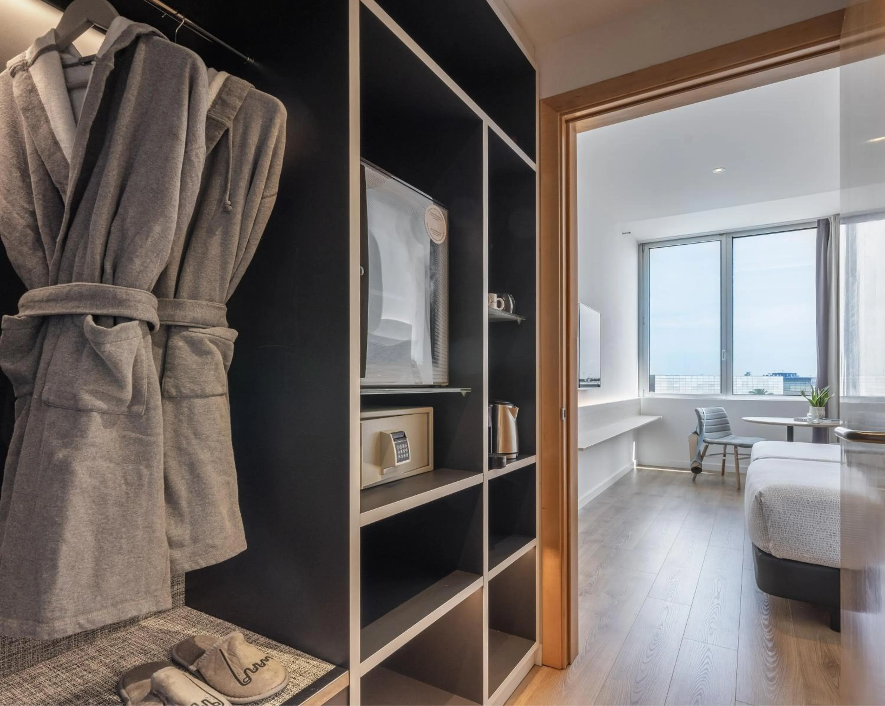 Bed in INNSiDE by Meliá Barcelona Aeropuerto