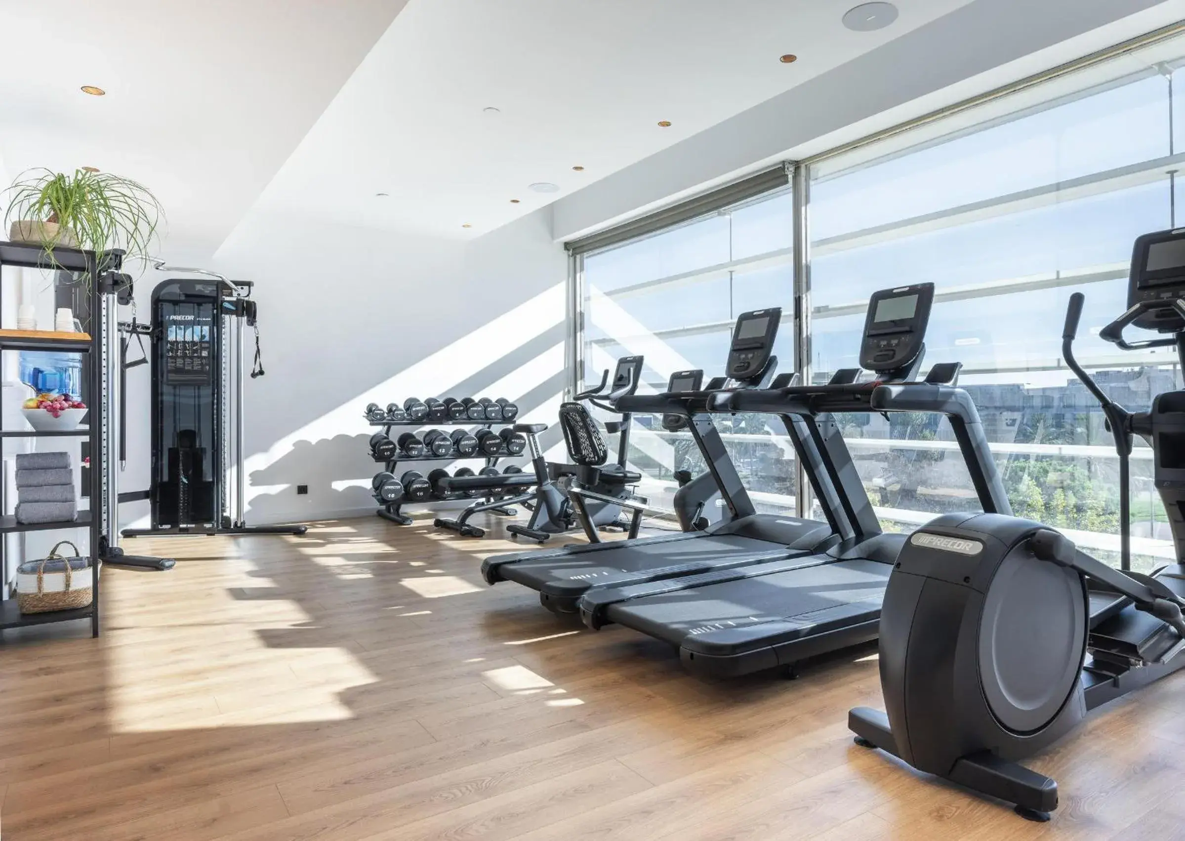 Fitness centre/facilities in INNSiDE by Meliá Barcelona Aeropuerto Fitness centre/facilities in INNSiDE by Meliá Barcelona Aeropuerto