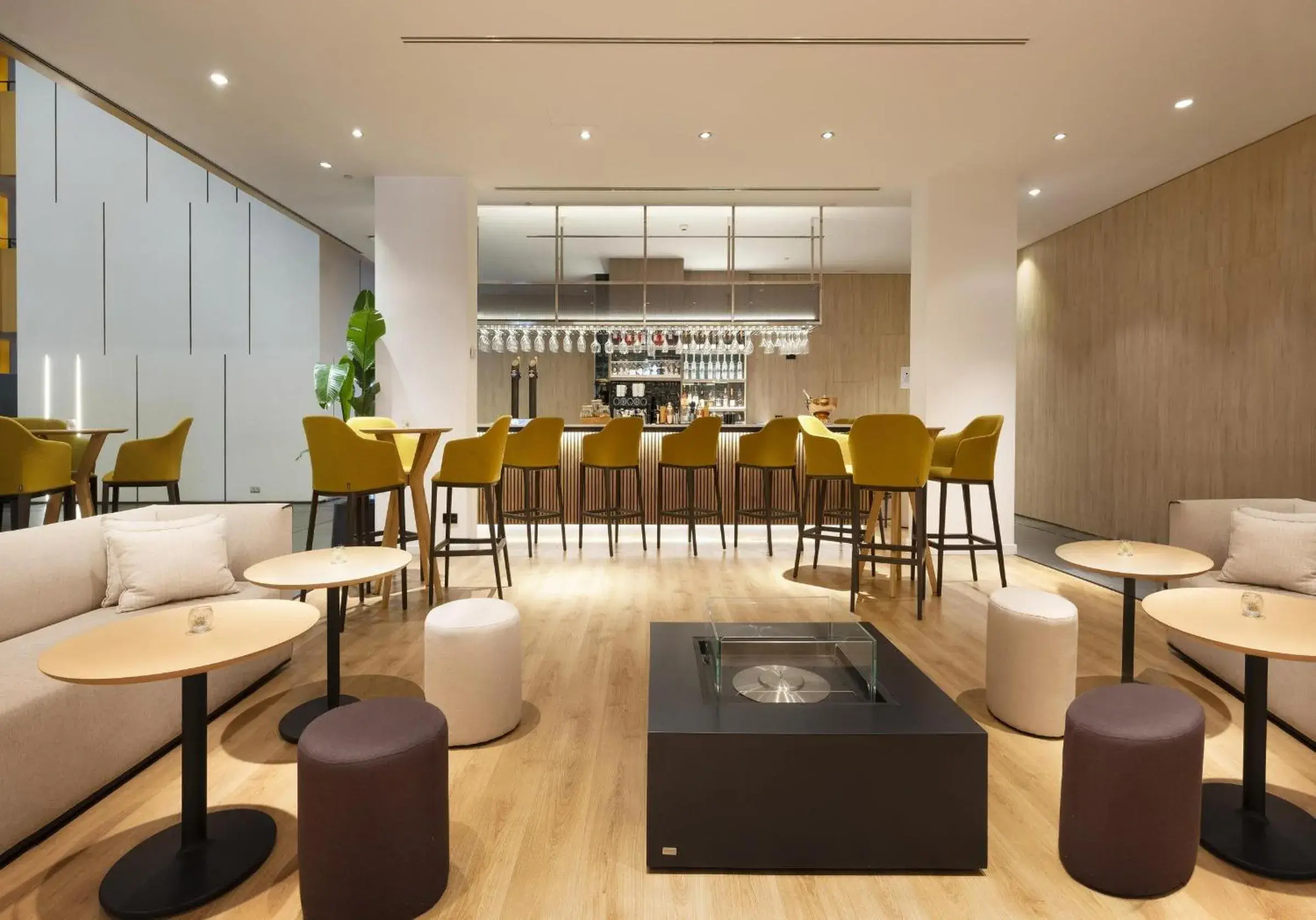 Restaurant/places to eat in INNSiDE by Meliá Barcelona Aeropuerto Restaurant/places to eat in INNSiDE by Meliá Barcelona Aeropuerto