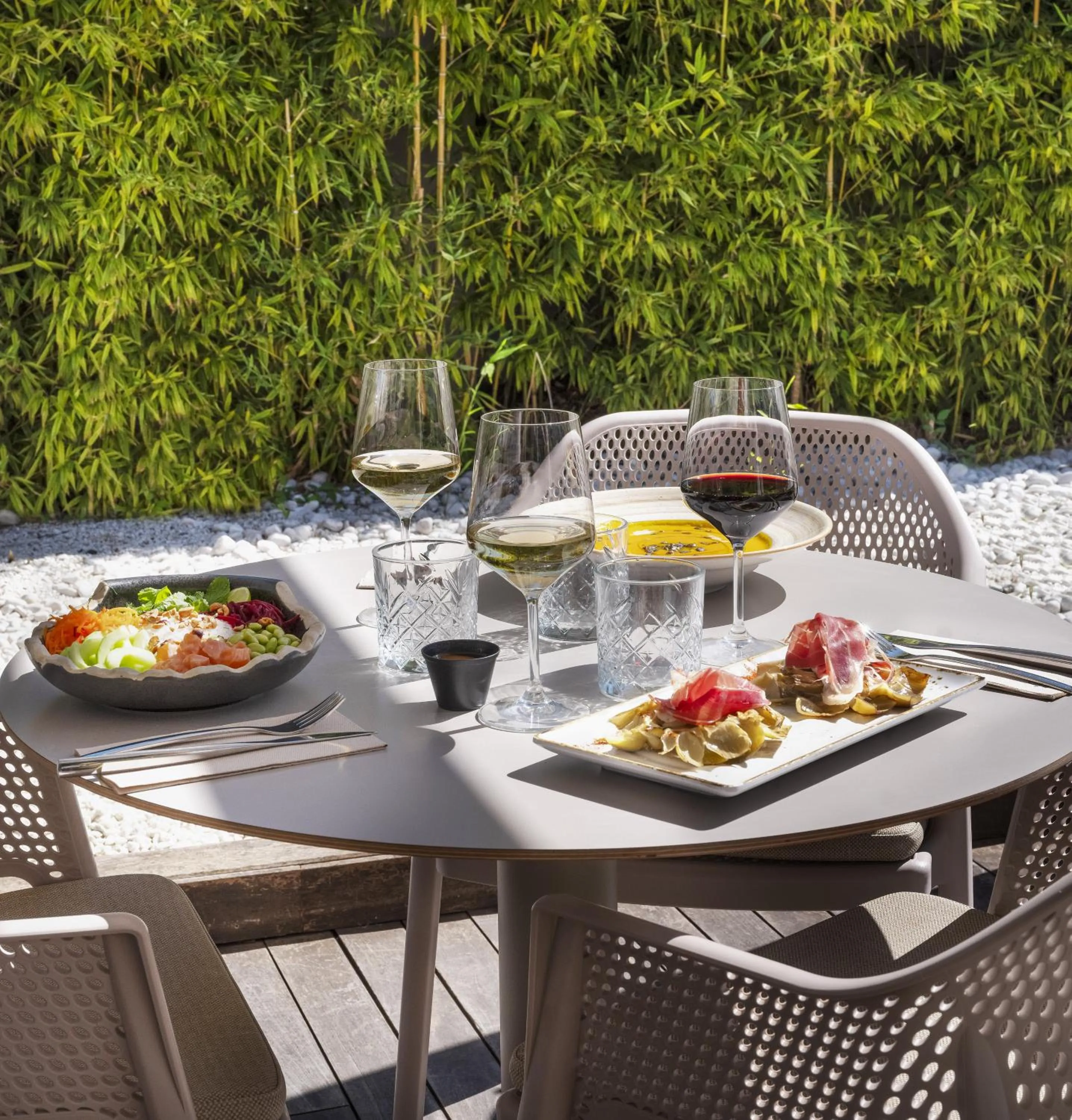 Restaurant/places to eat in INNSiDE by Meliá Barcelona Aeropuerto