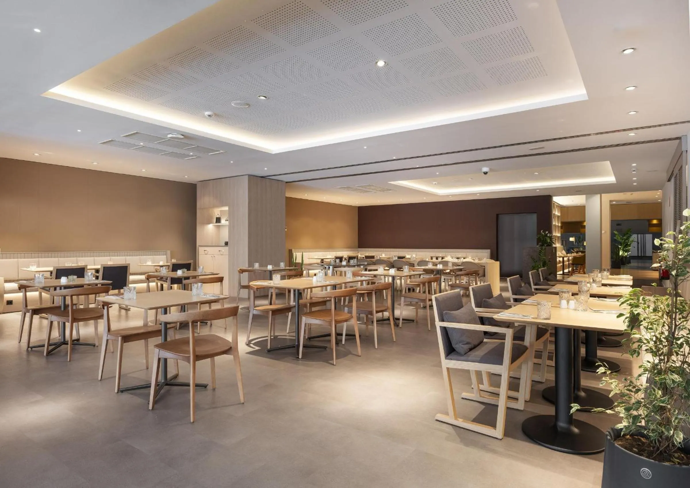 Restaurant/places to eat in INNSiDE by Meliá Barcelona Aeropuerto