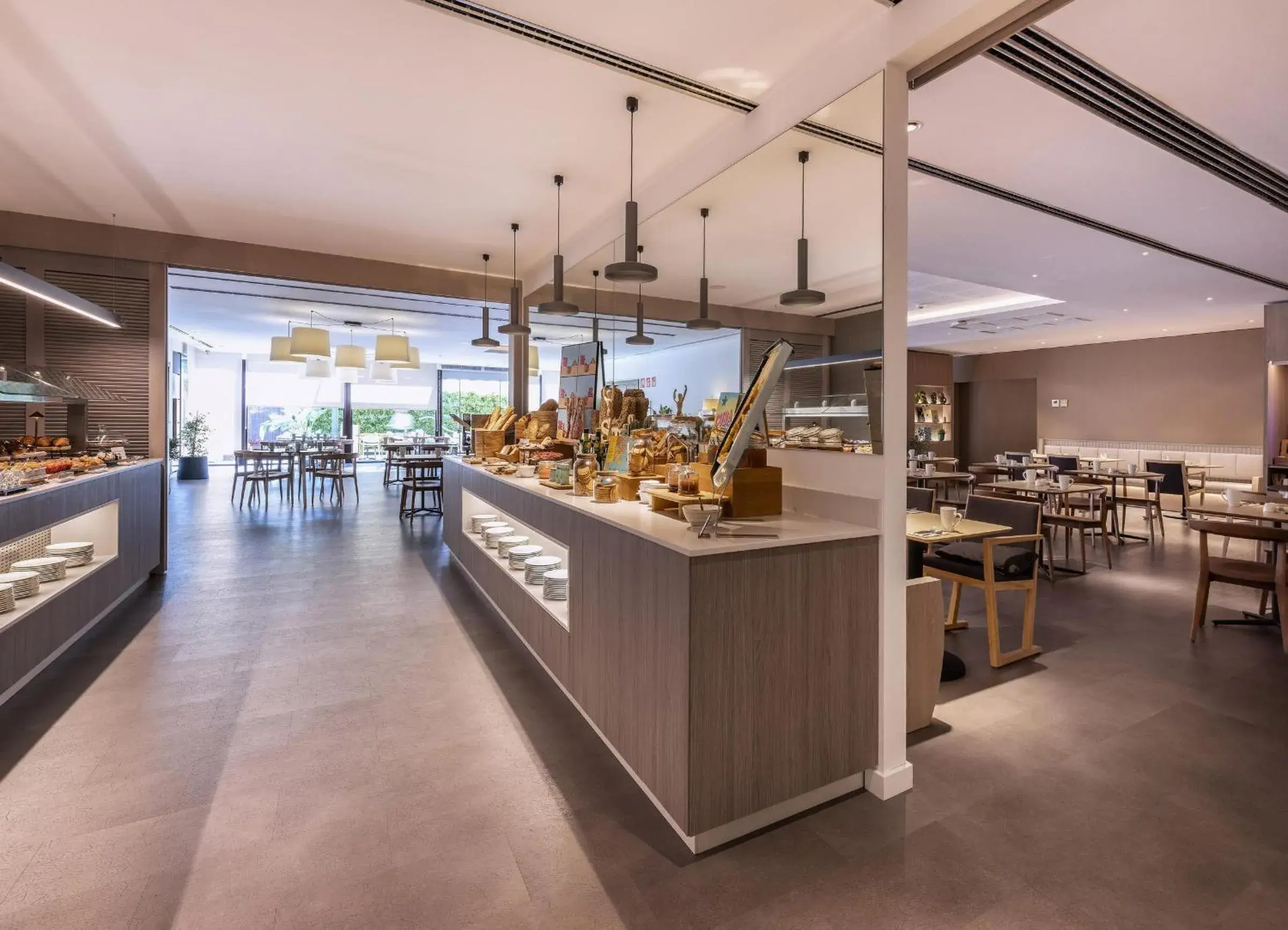 Restaurant/places to eat in INNSiDE by Meliá Barcelona Aeropuerto Restaurant/places to eat in INNSiDE by Meliá Barcelona Aeropuerto