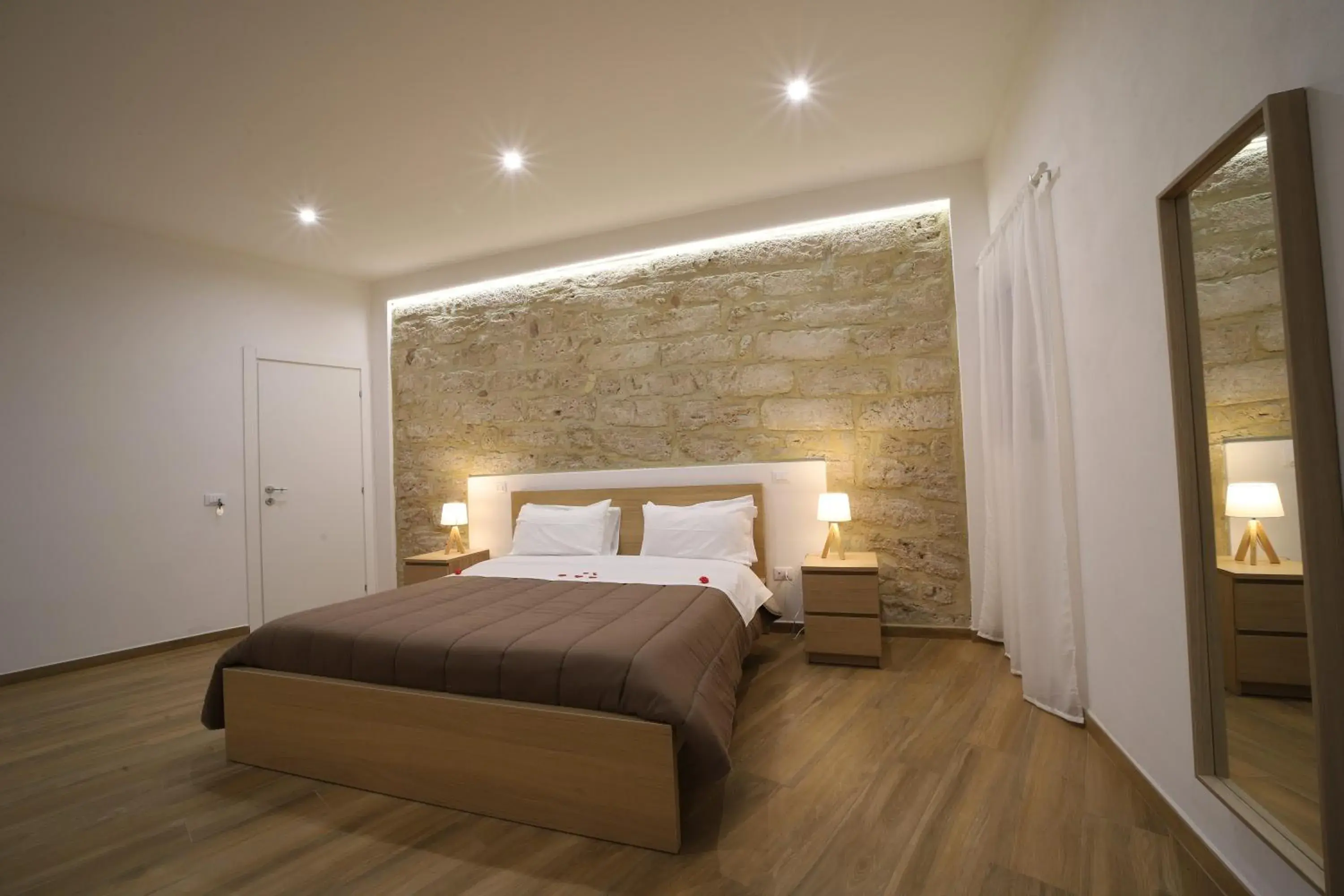 King Room with Spa Bath - single occupancy in Boscò Suites King Room with Spa Bath - single occupancy in Boscò Suites
