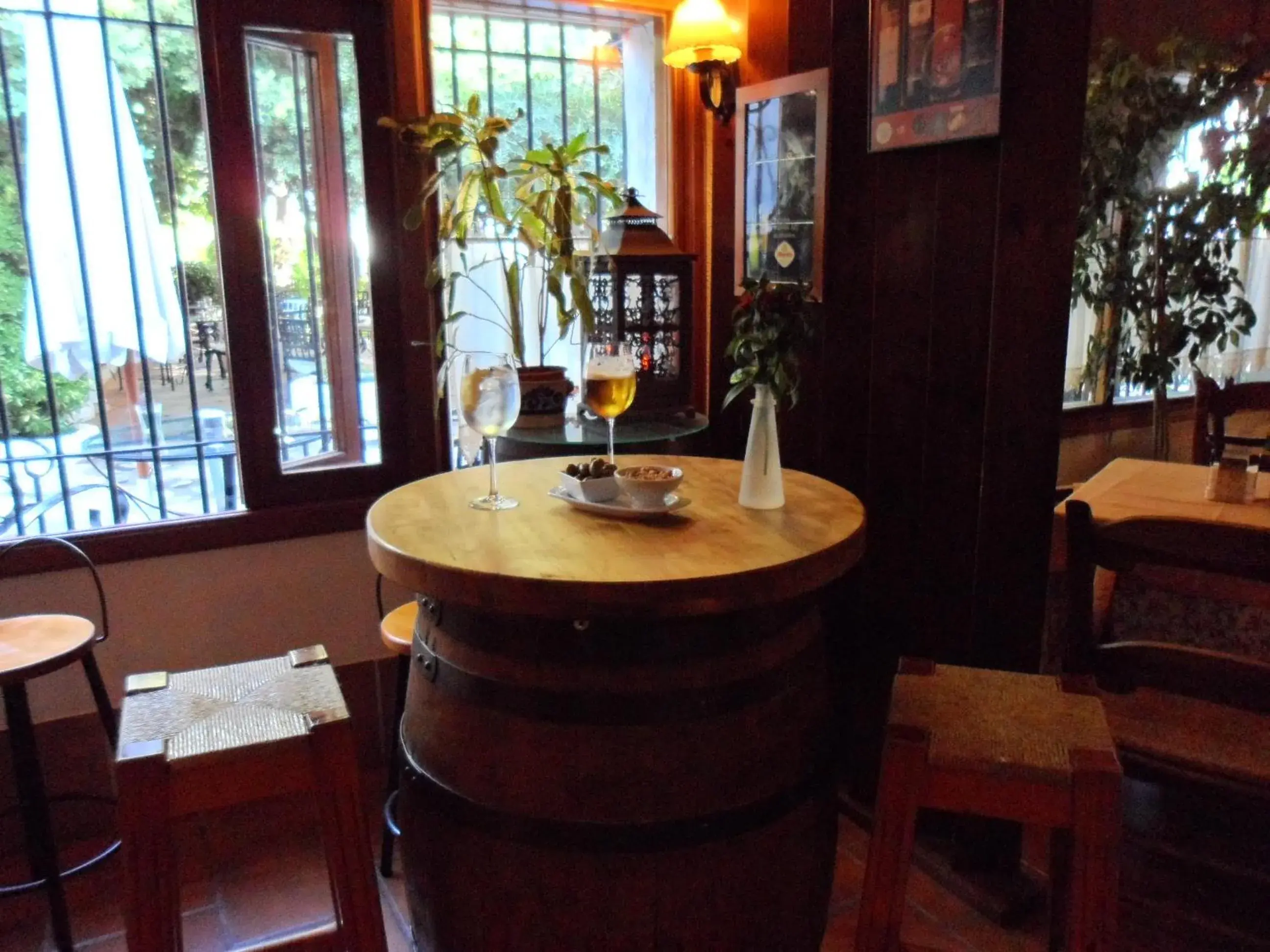 Lounge or bar in Hotel Alcadima Lounge or bar in Hotel Alcadima