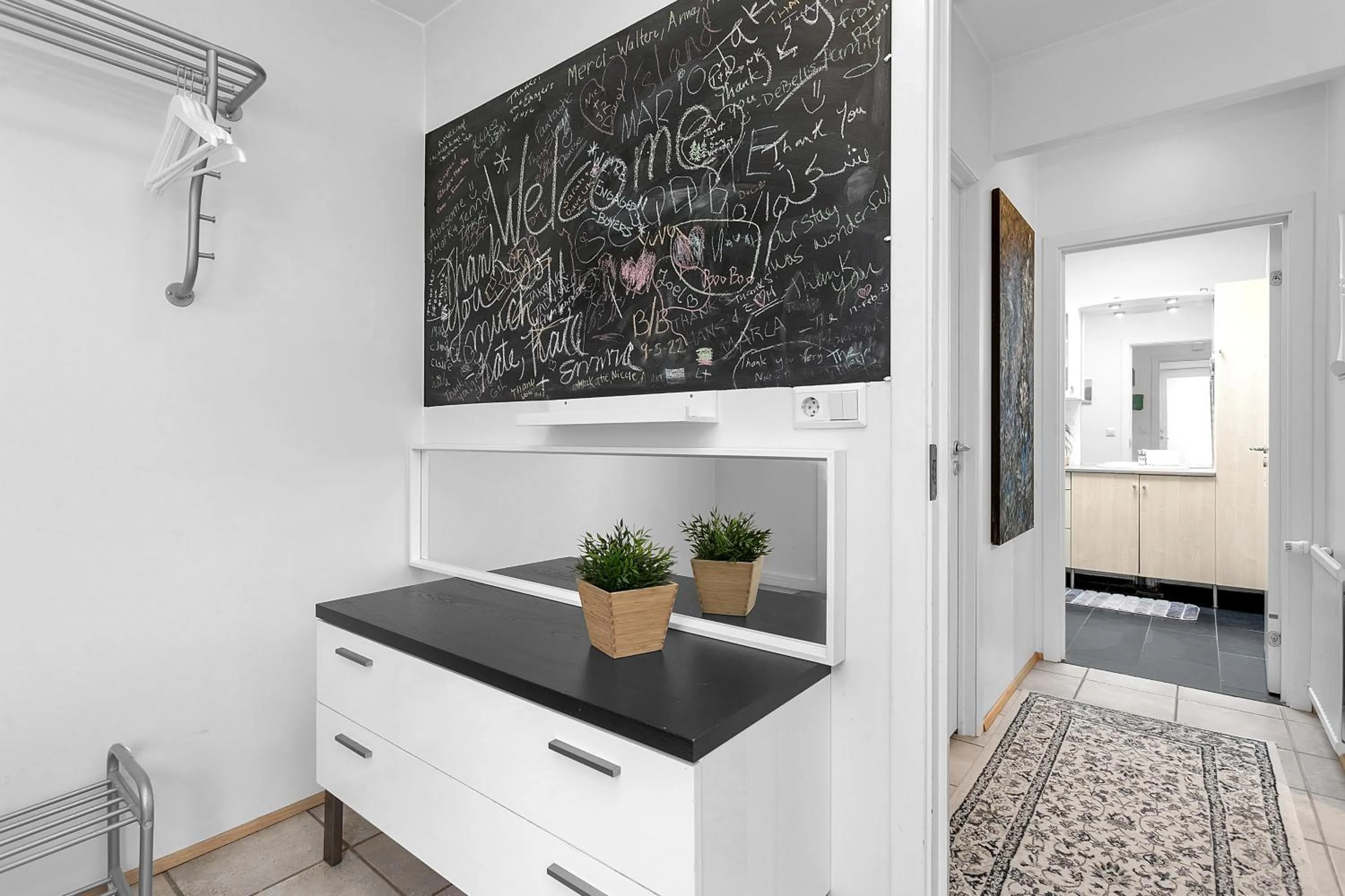 wardrobe in Baron Downtown Apartments by Heimaleiga