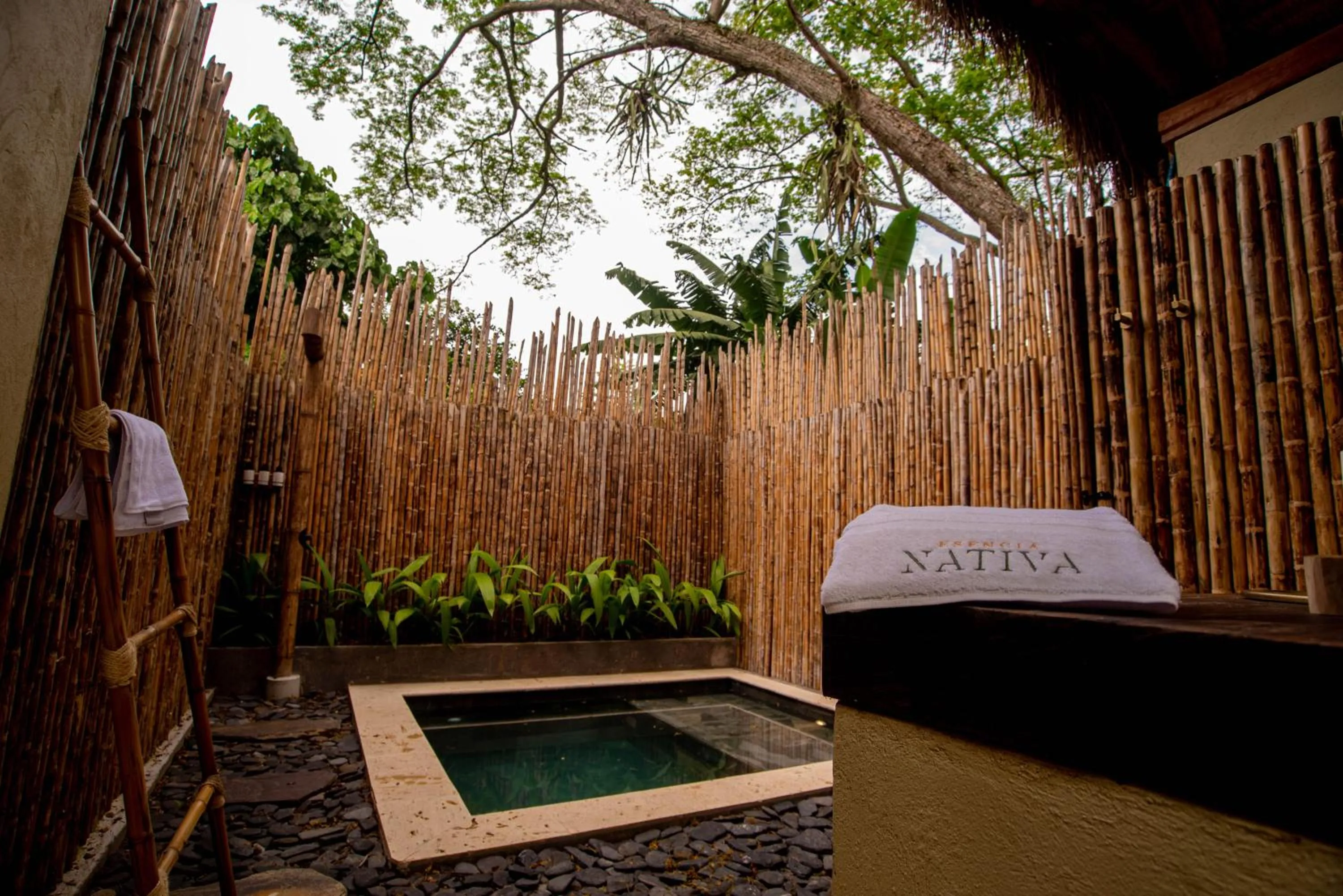 Swimming pool in Nativa Refugio Escondido