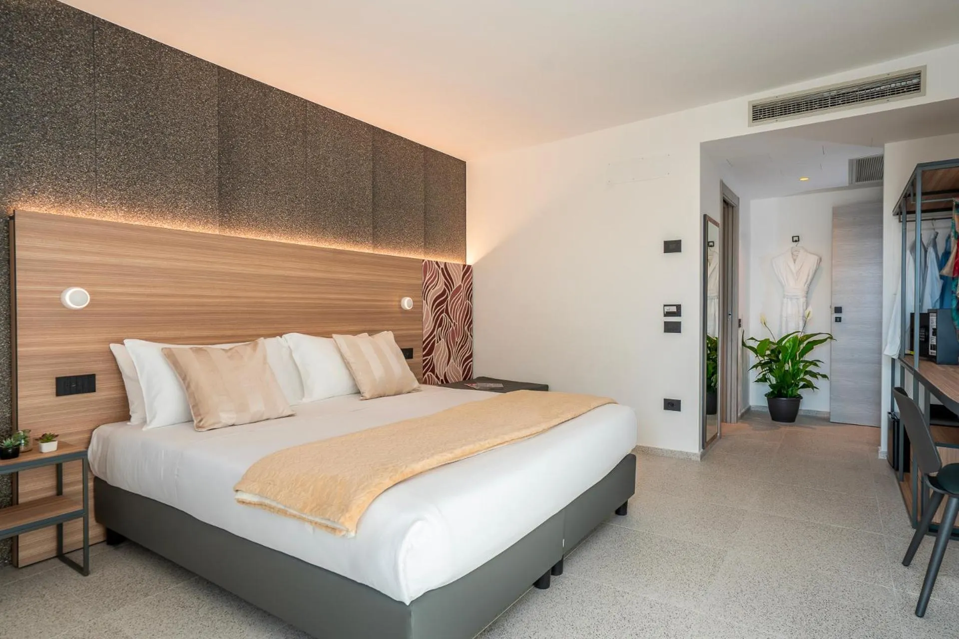 Bedroom, Bed in Hub Hotel