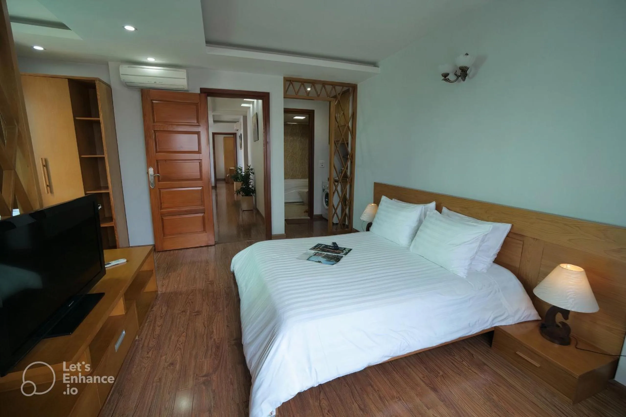 Bedroom, Bed in Trang Thanh Luxury Apartment