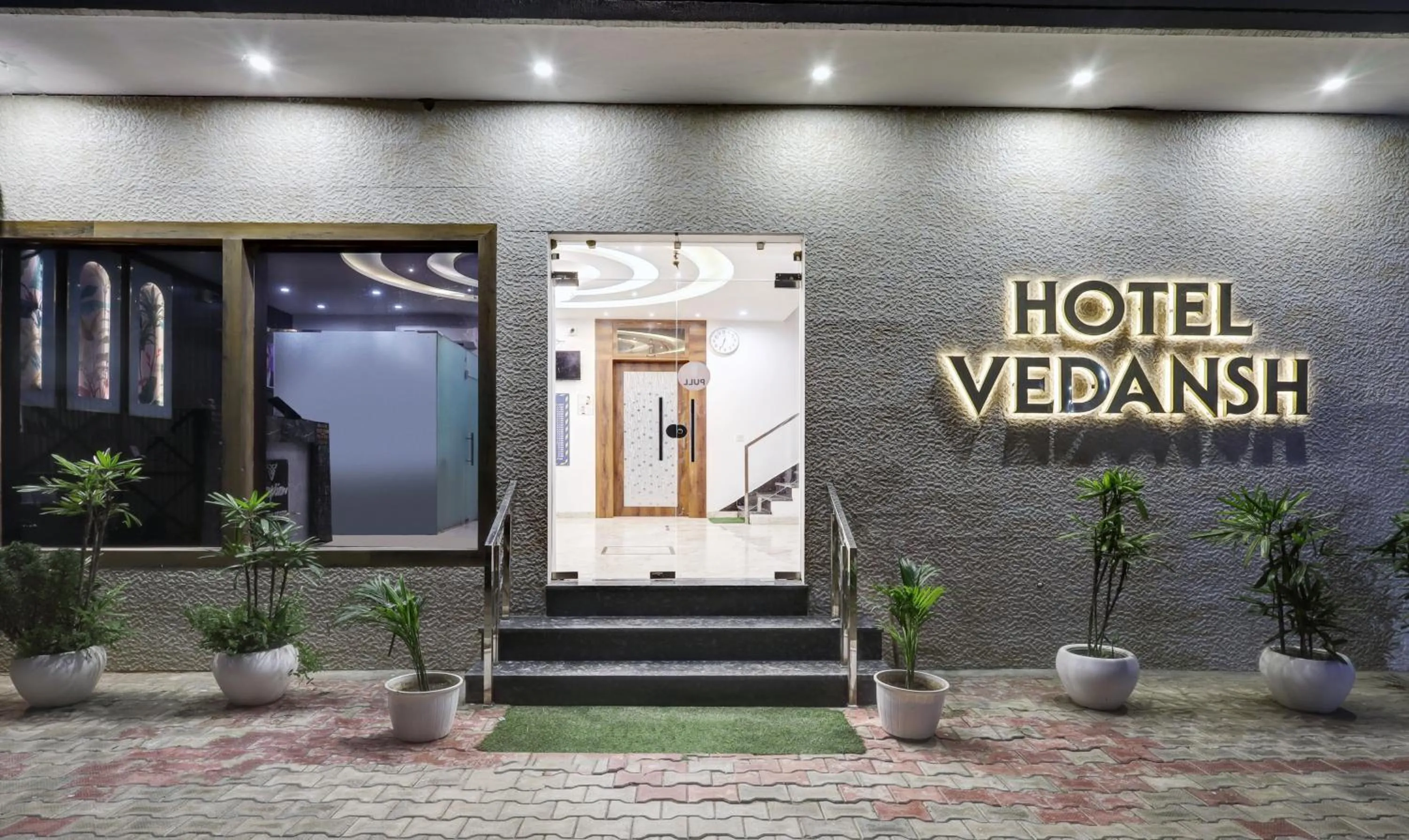 Facade/entrance in Itsy Hotels Vedansh