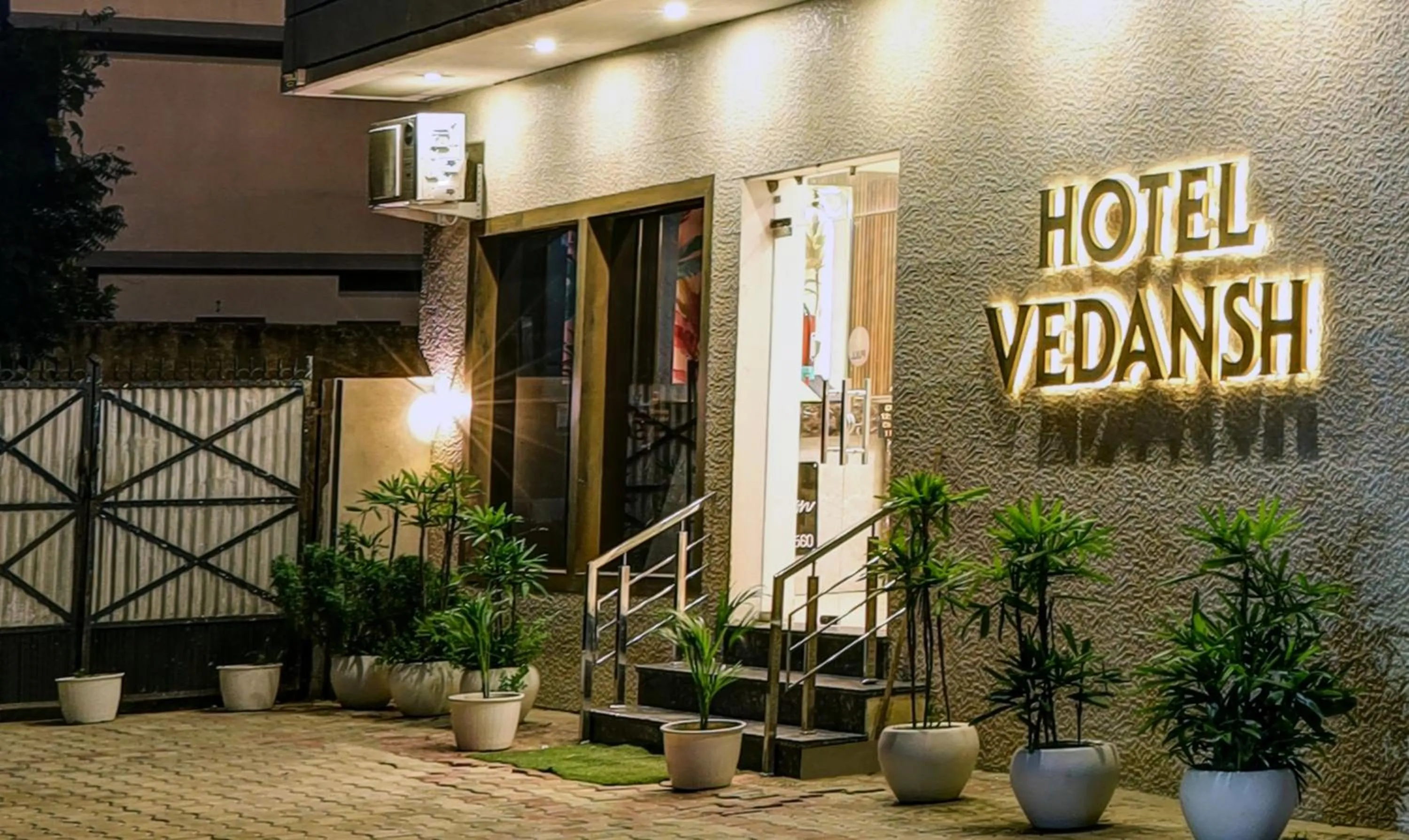 Facade/entrance in Itsy Hotels Vedansh