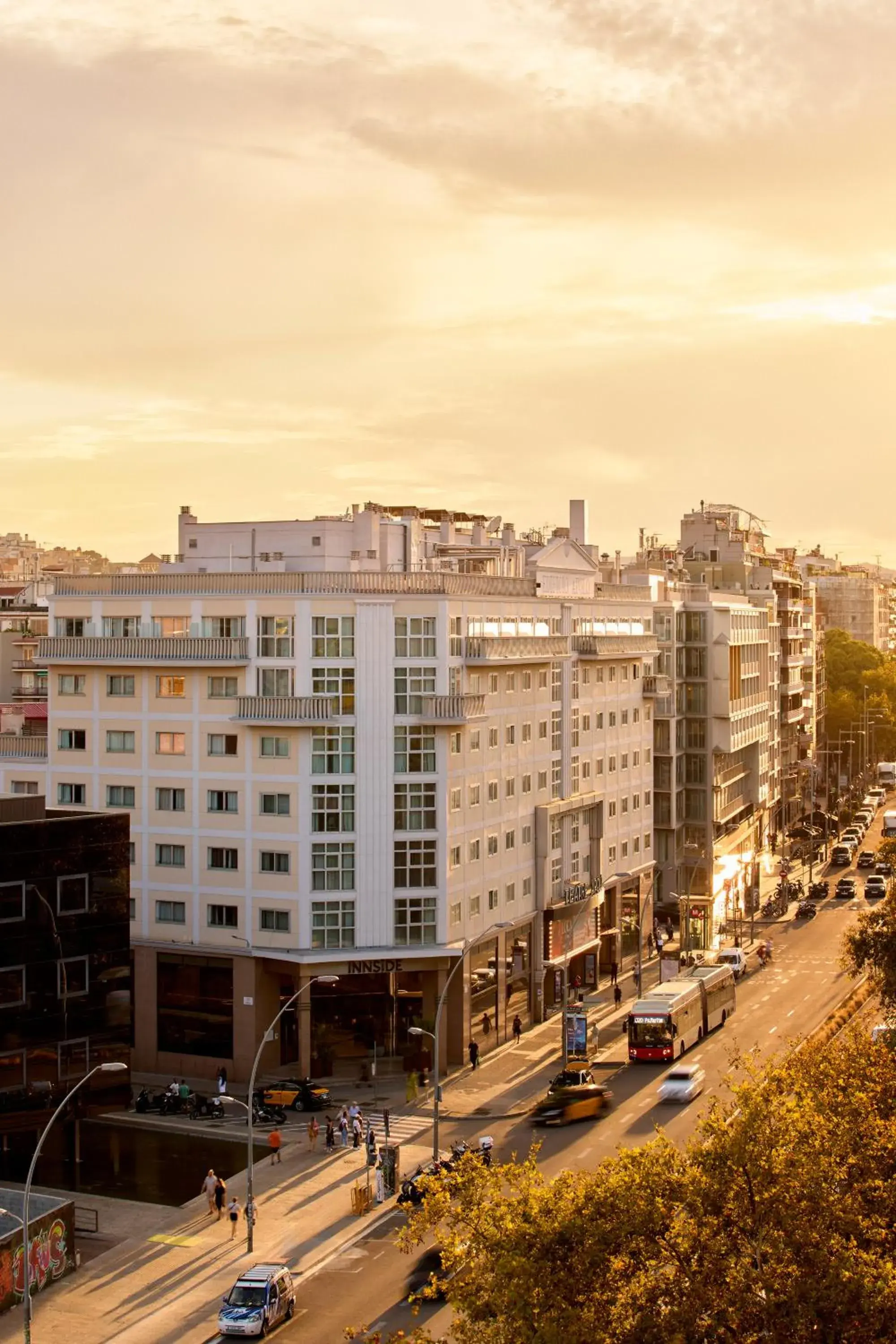 Property building in INNSiDE by Meliá Barcelona Apolo Property building in INNSiDE by Meliá Barcelona Apolo