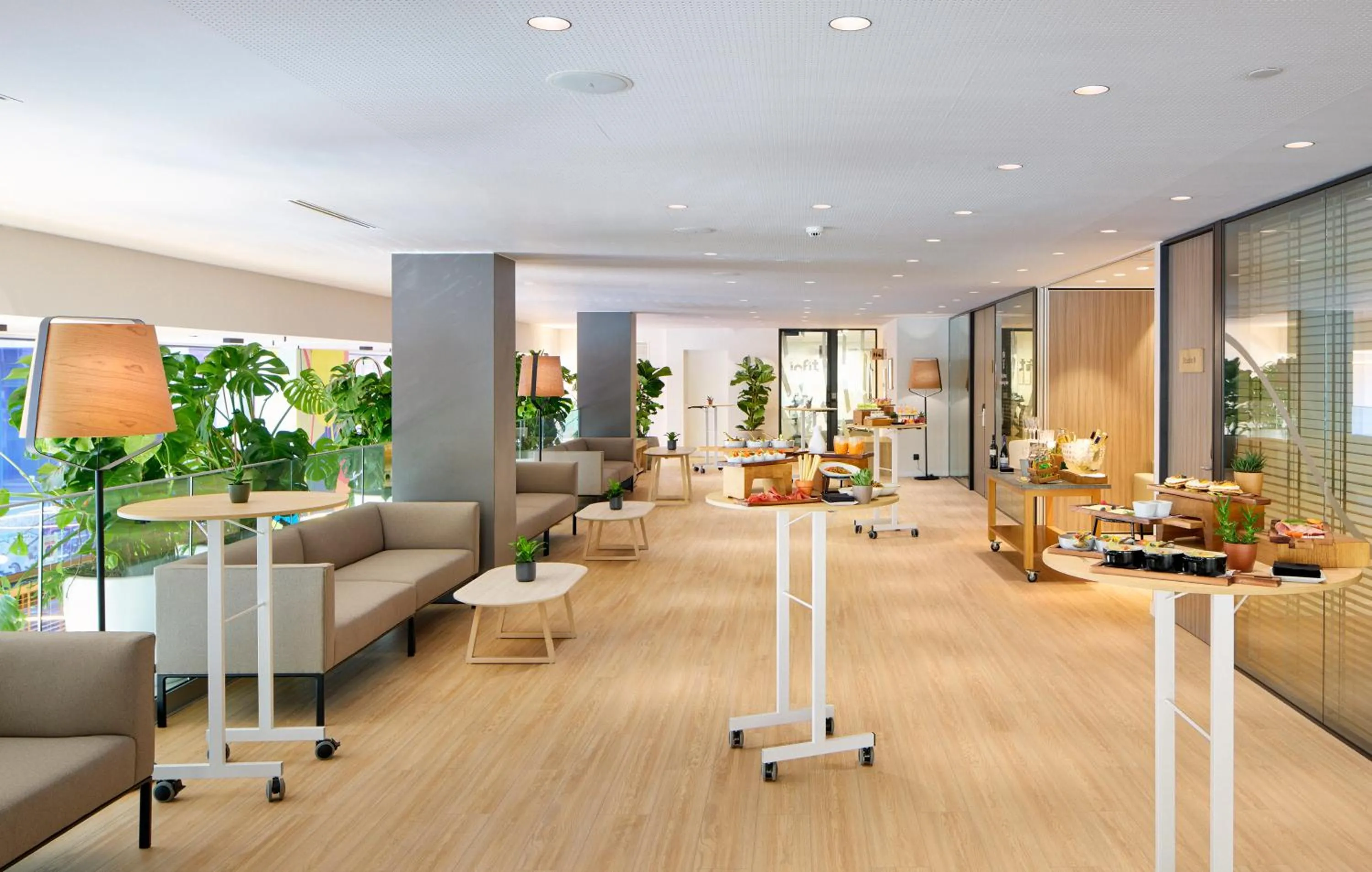 Meeting/conference room in INNSiDE by Meliá Barcelona Apolo