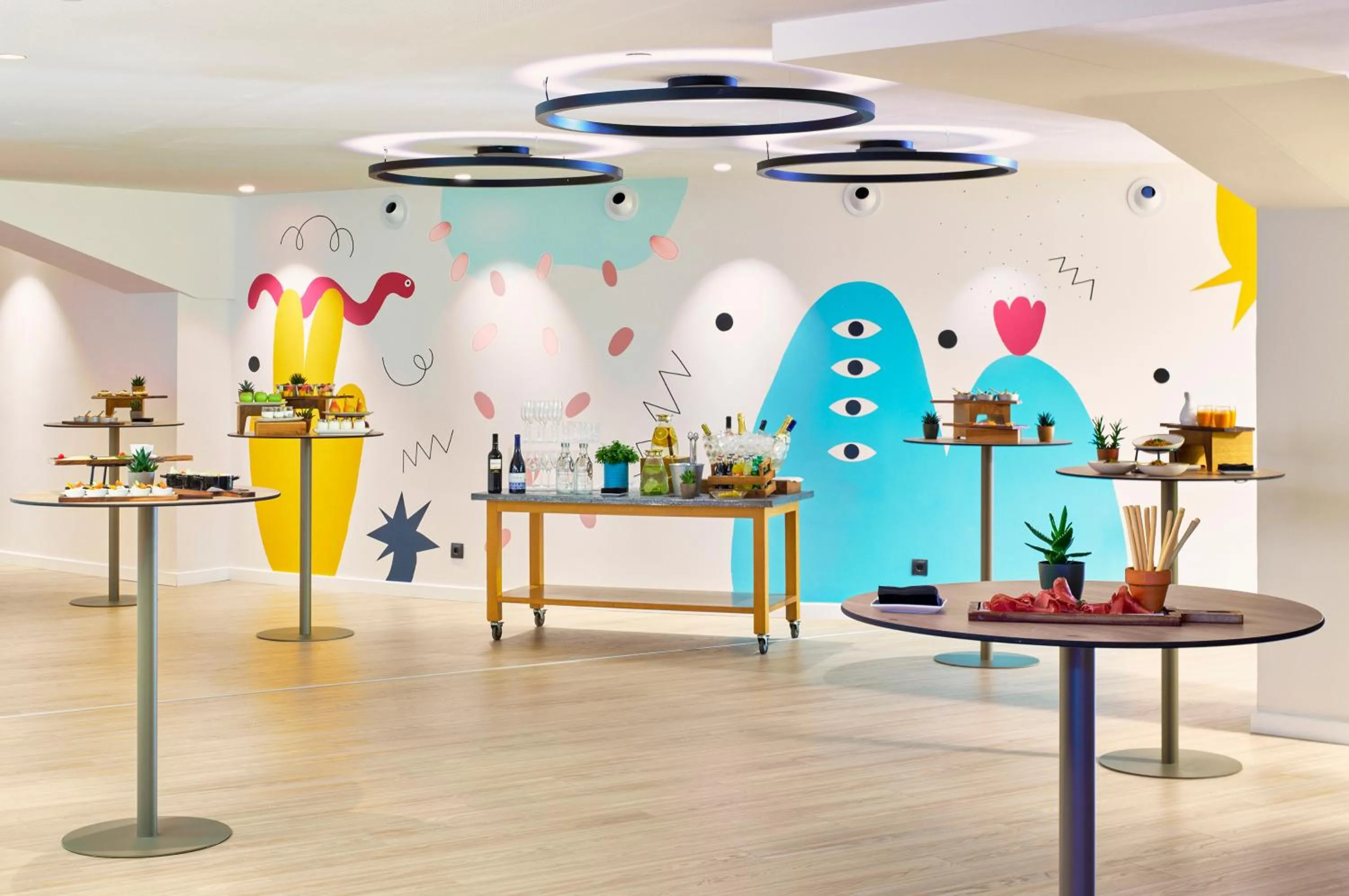 Meeting/conference room in INNSiDE by Meliá Barcelona Apolo