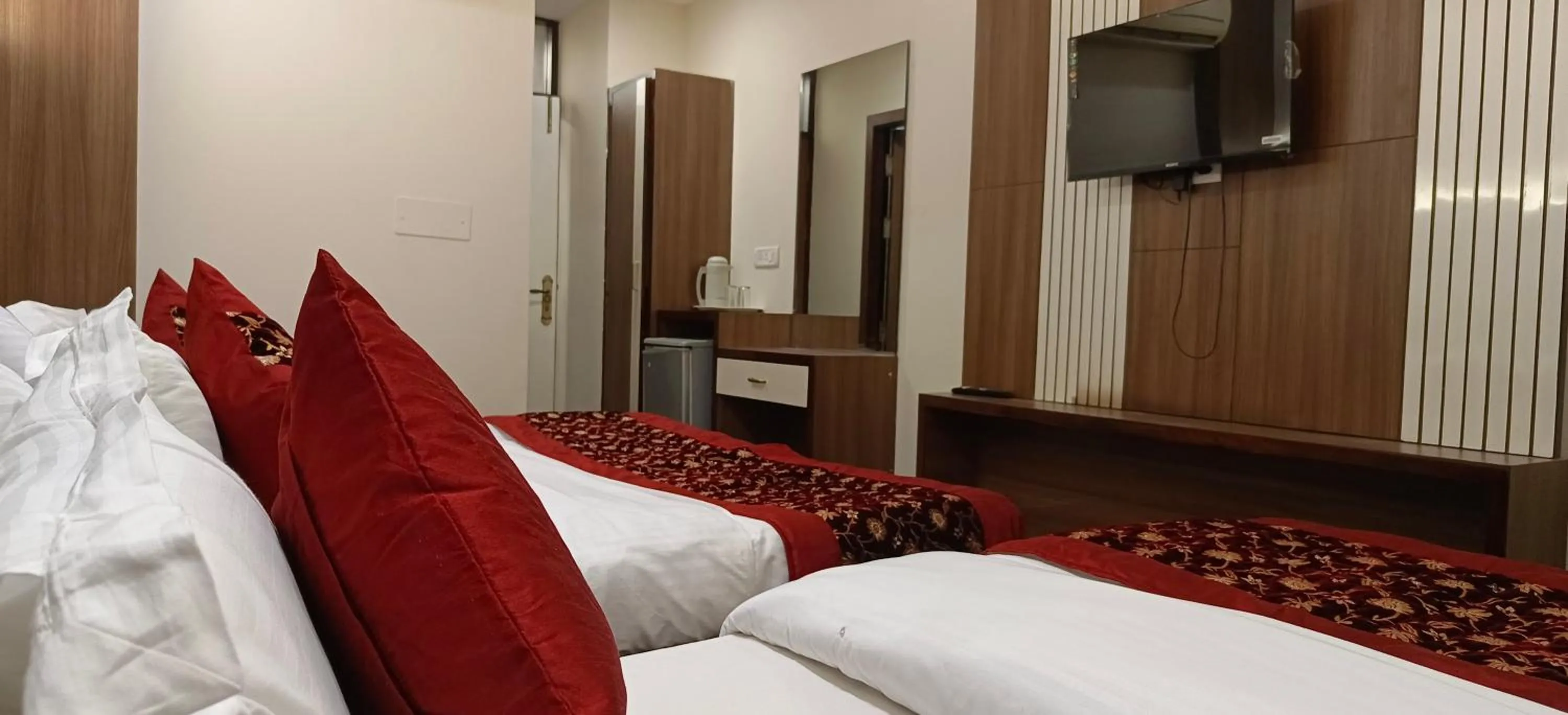 Bed in Hotel Batra Home Nizamuddin