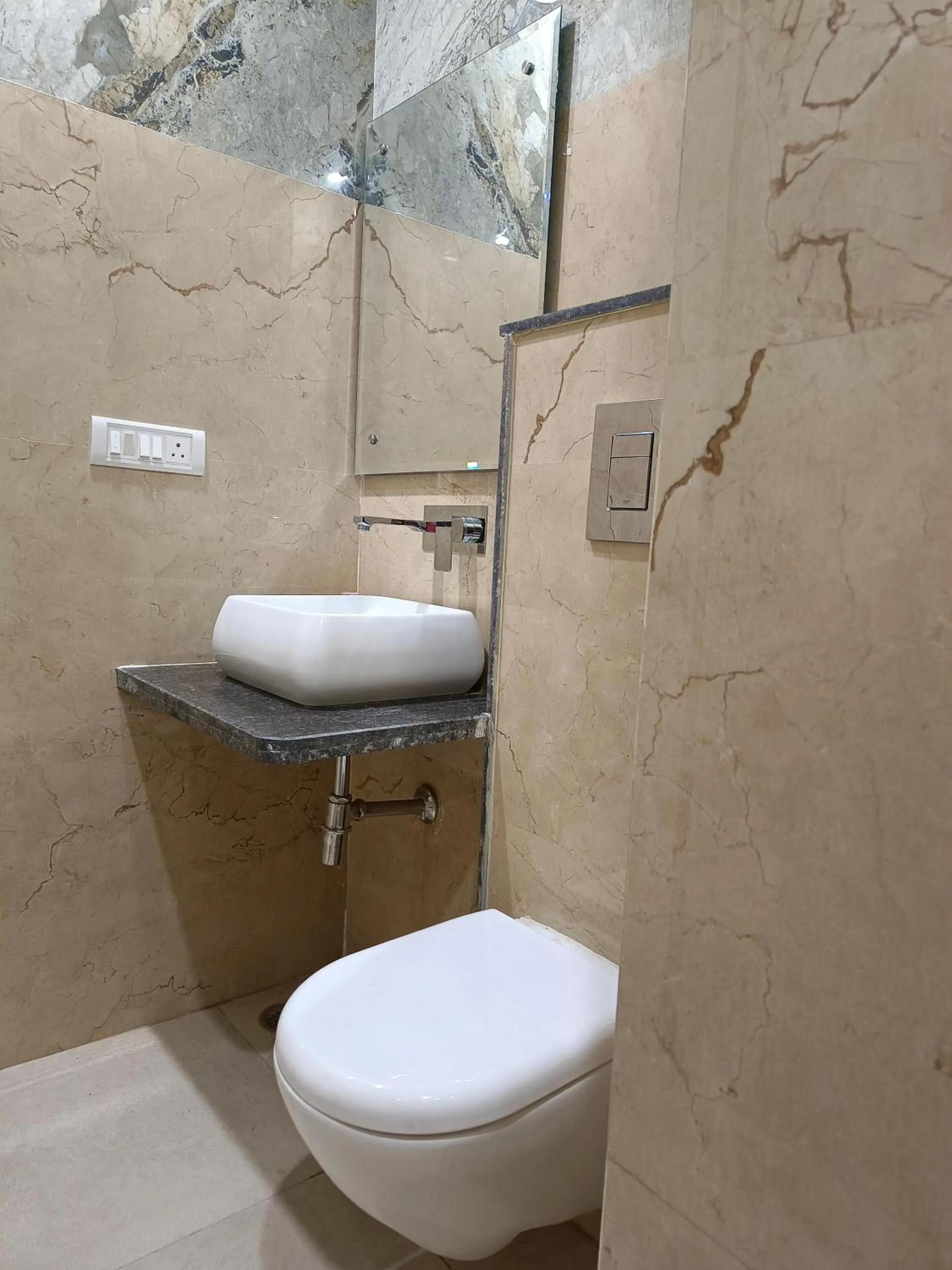Bathroom in Hotel Batra Home Nizamuddin
