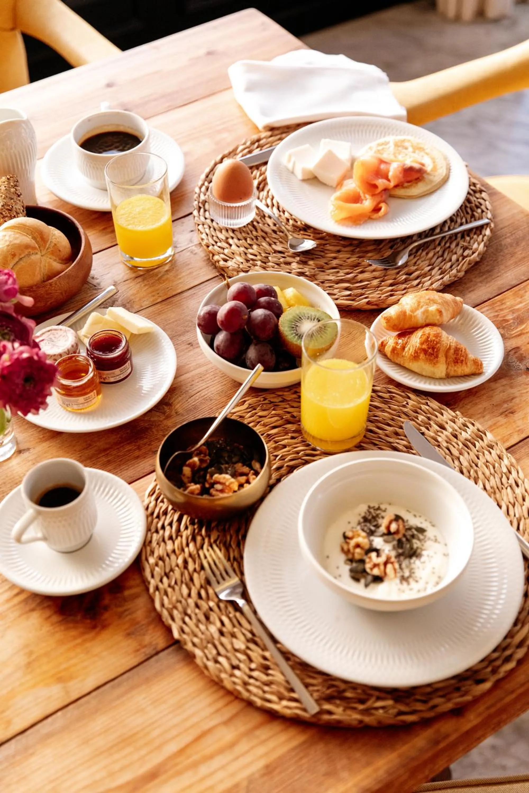 Breakfast in Hotel Almirante