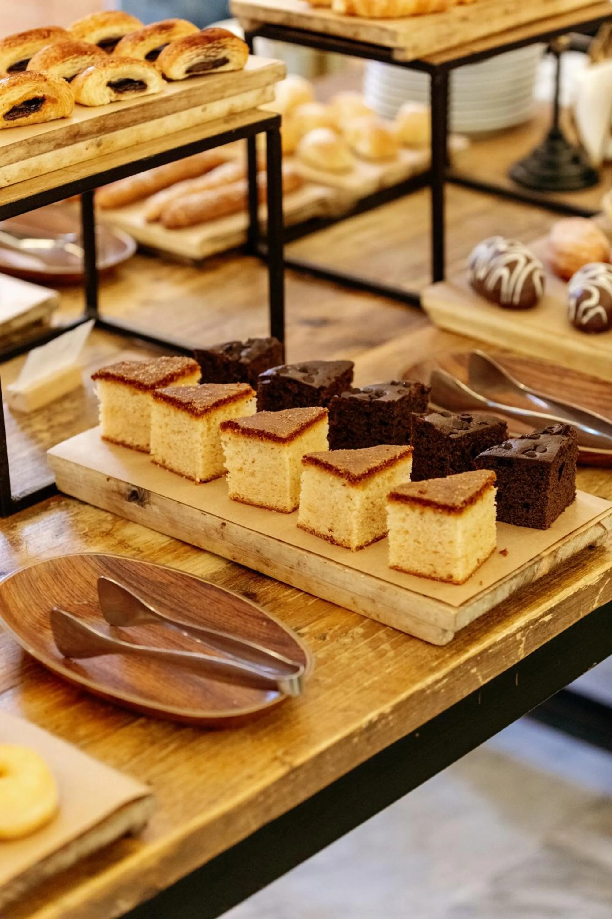 Buffet breakfast in Hotel Almirante