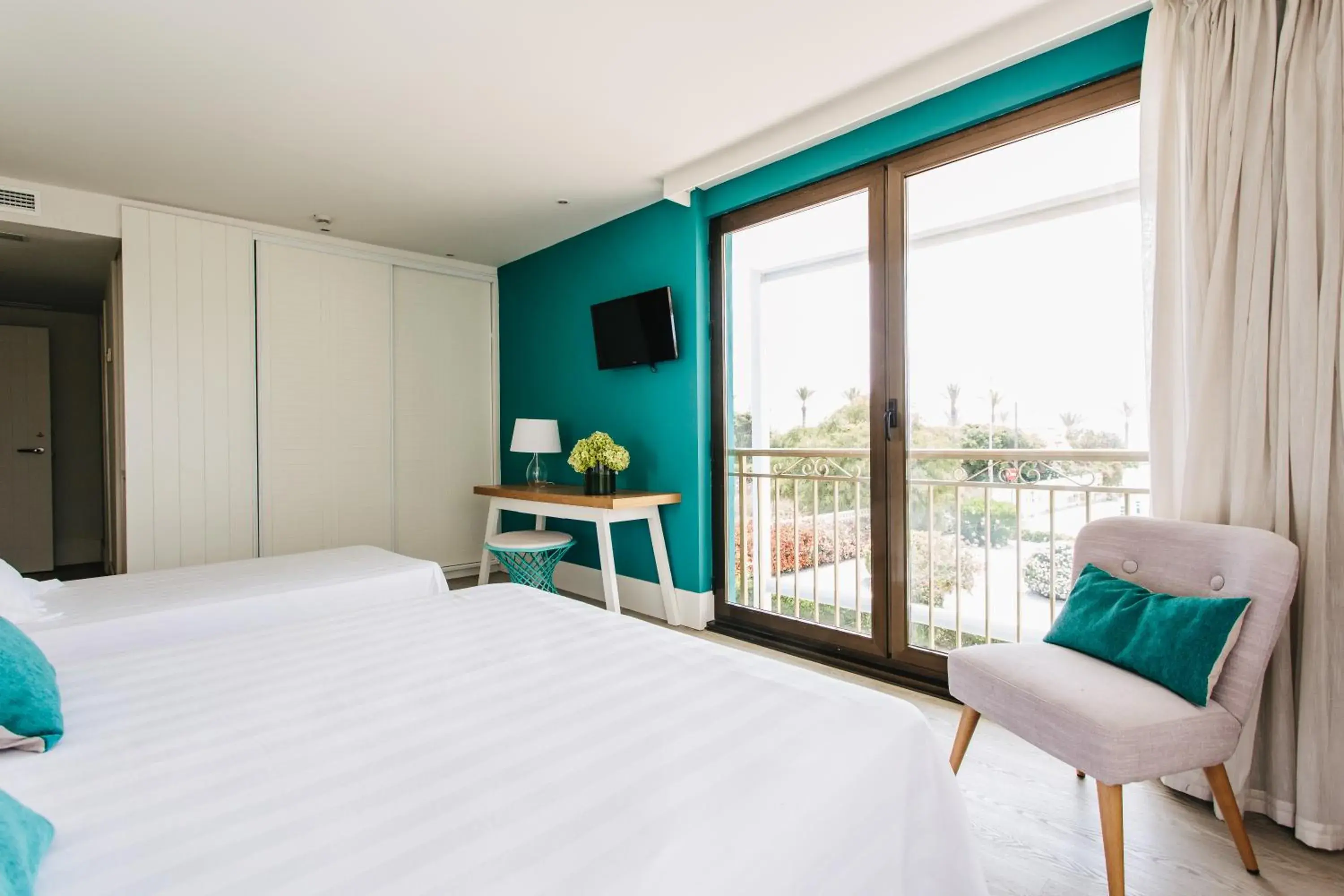 Bed in Hotel Almirante Bed in Hotel Almirante