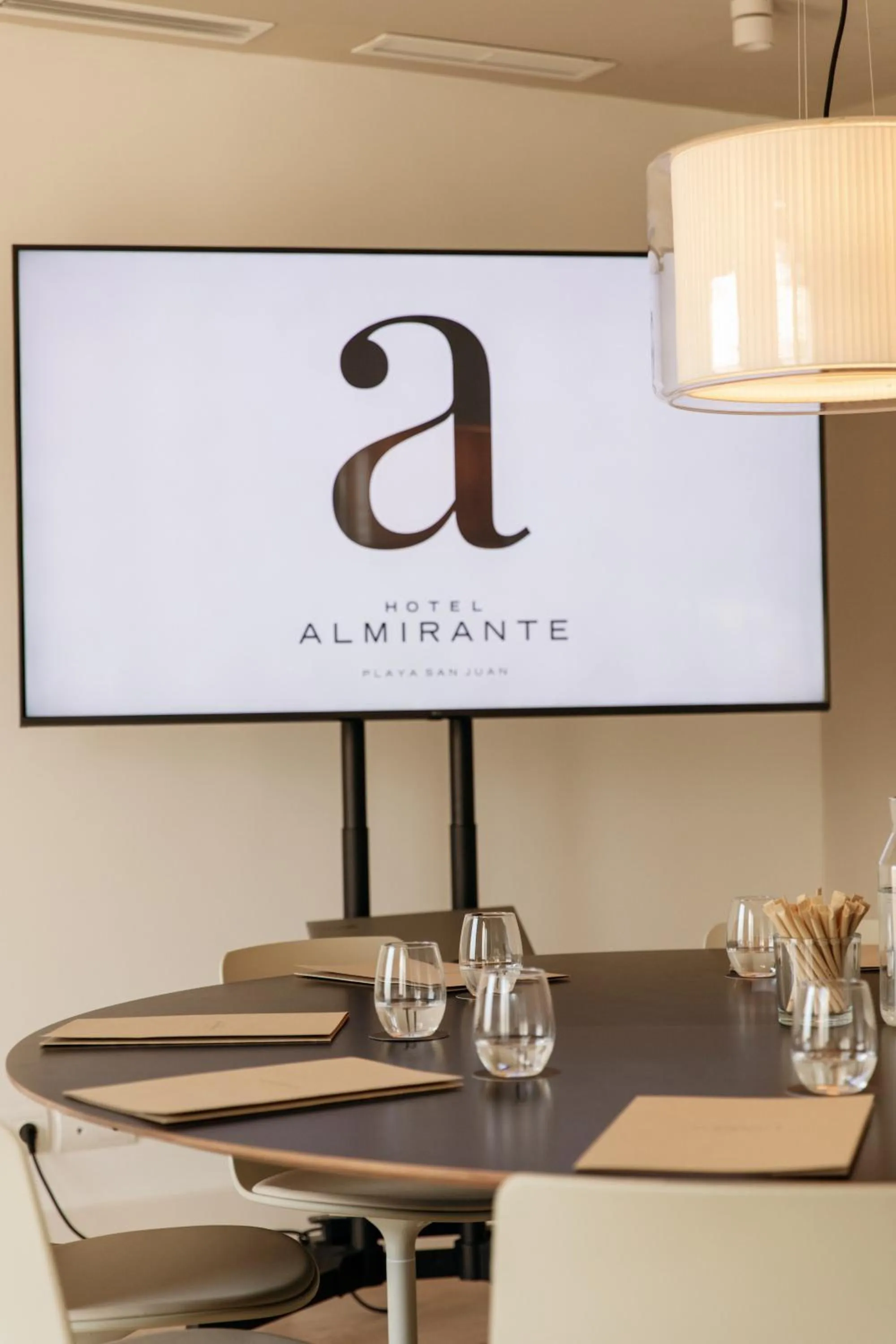 Meeting/conference room in Hotel Almirante