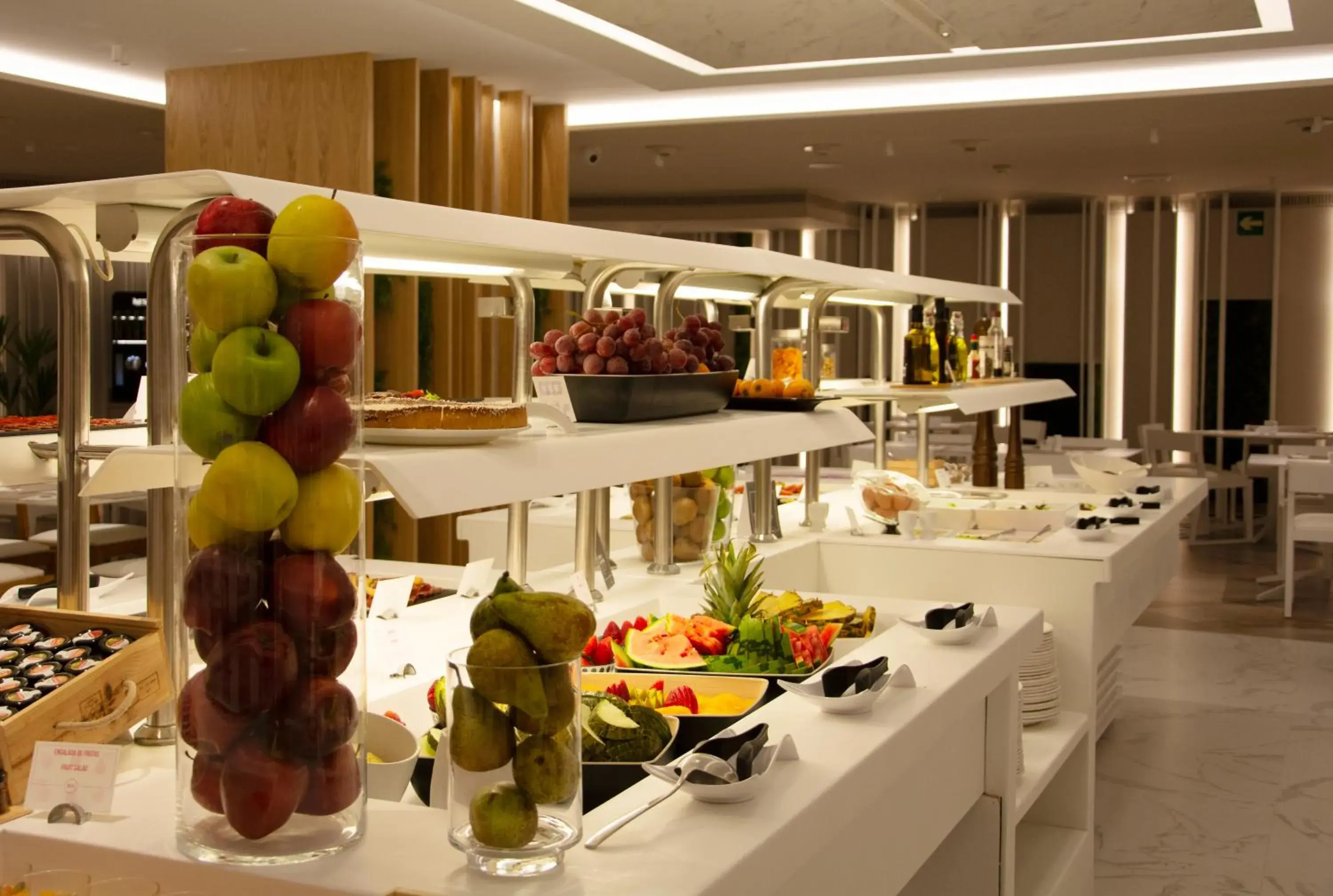 Restaurant/places to eat in SH Valencia Palace Restaurant/places to eat in SH Valencia Palace