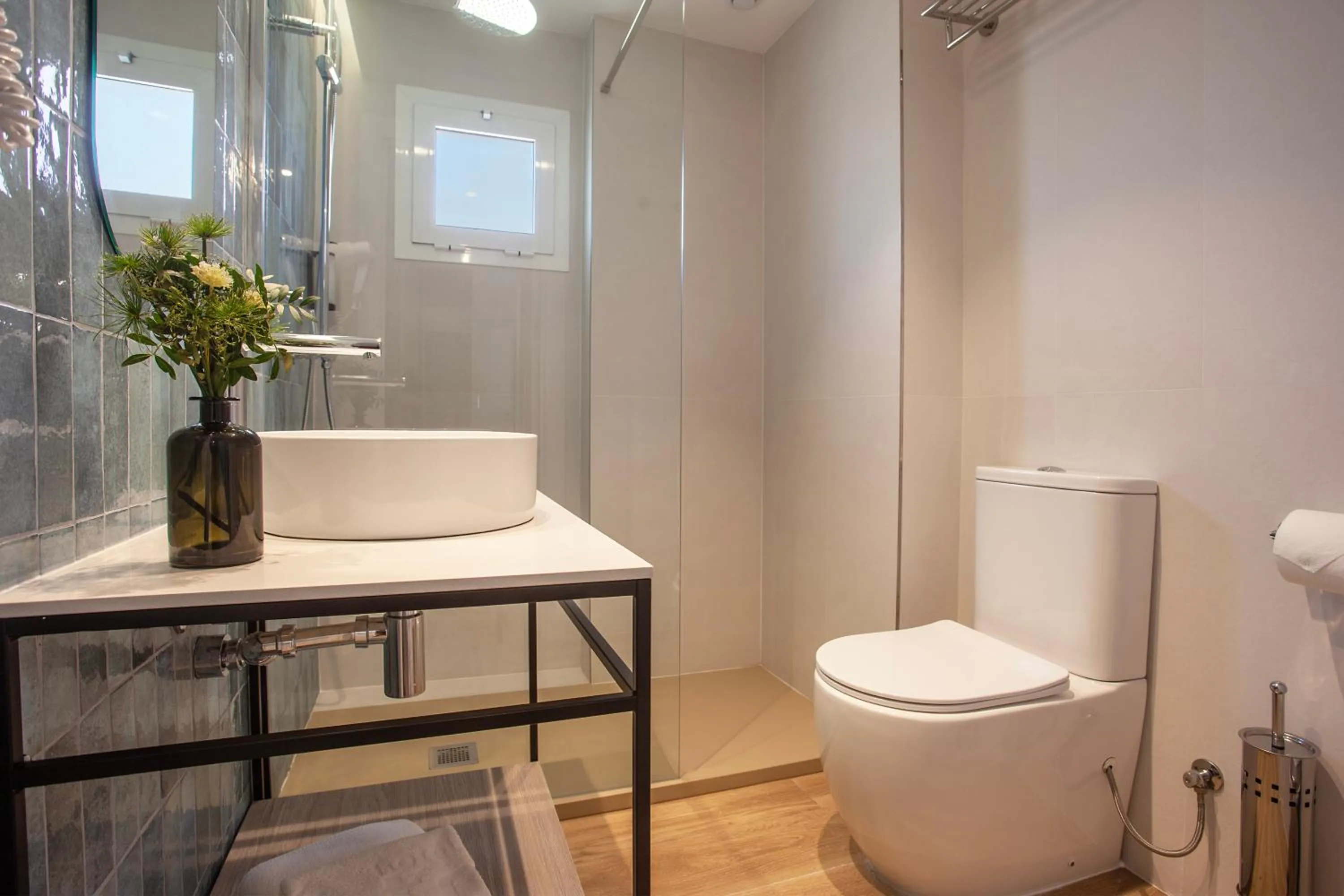 Bathroom in Hotel Torá