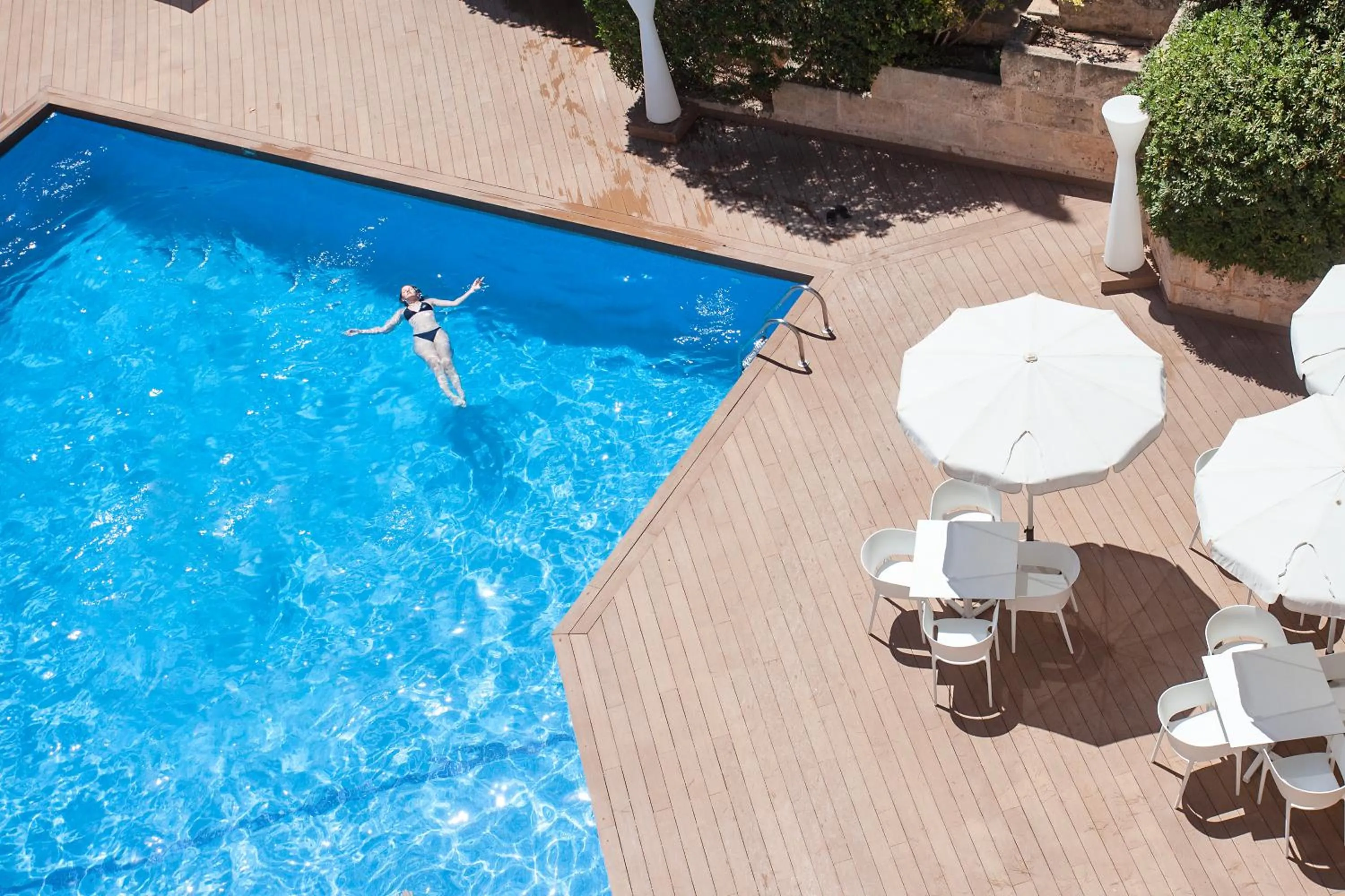 Pool view in Hotel Torá