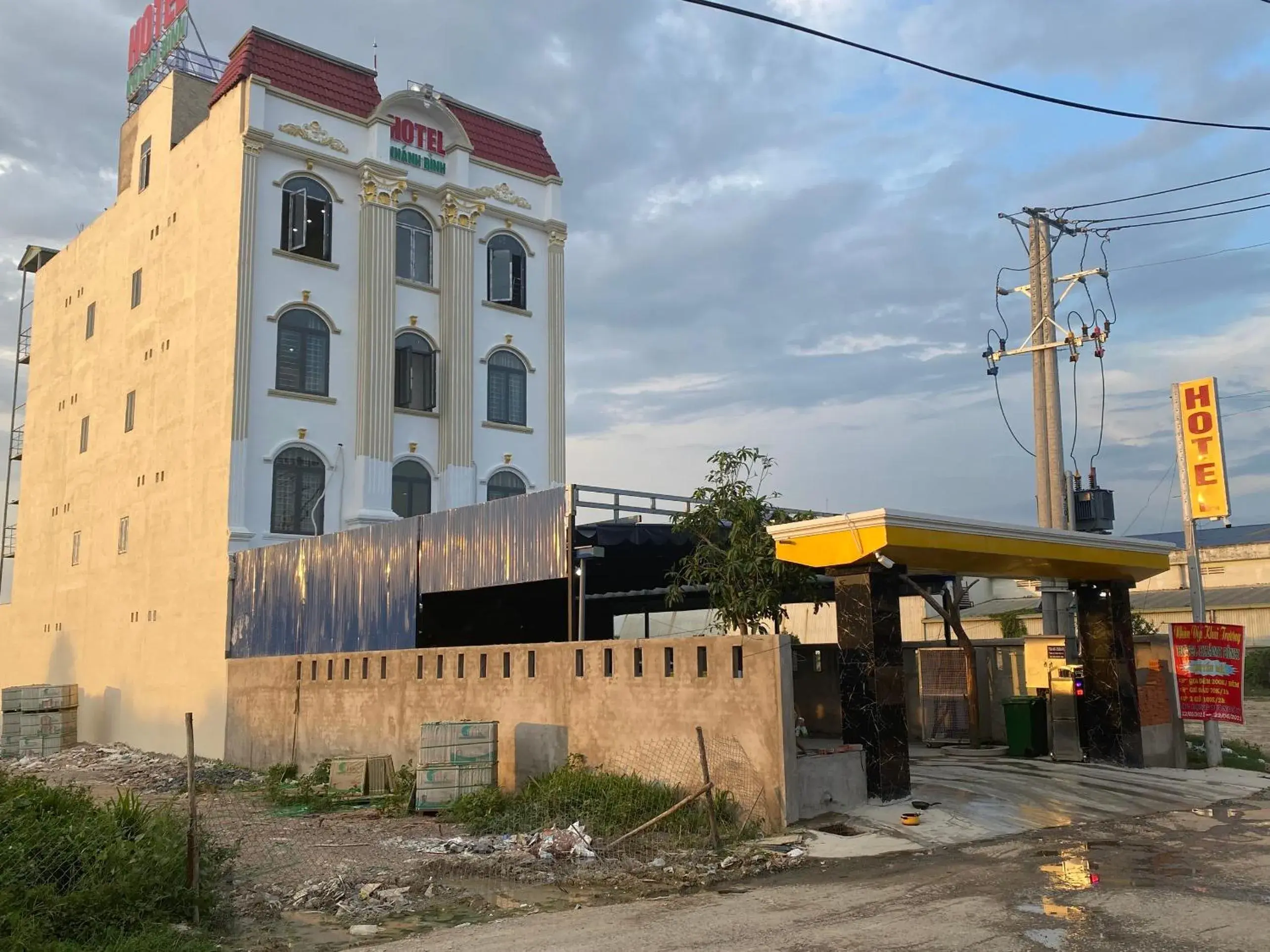 Lobby or reception in Khách Sạn Khánh Bình - Bình Dương Lobby or reception in Khách Sạn Khánh Bình - Bình Dương