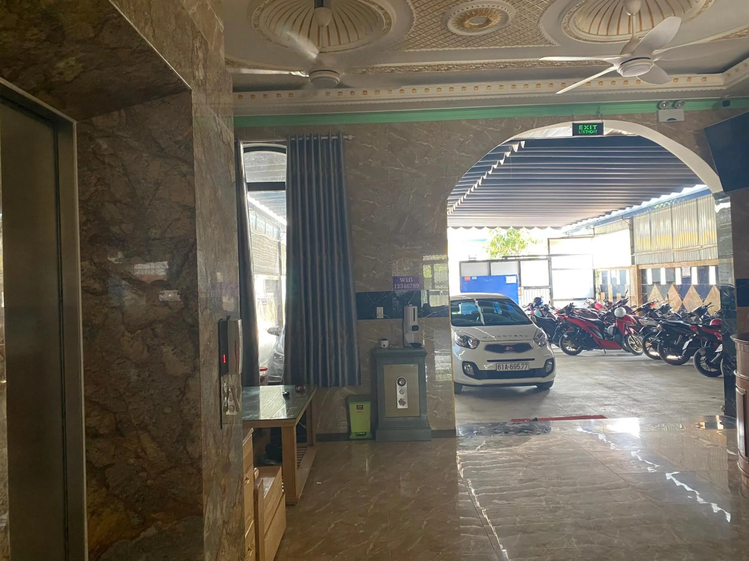 Lobby or reception in Khách Sạn Khánh Bình - Bình Dương