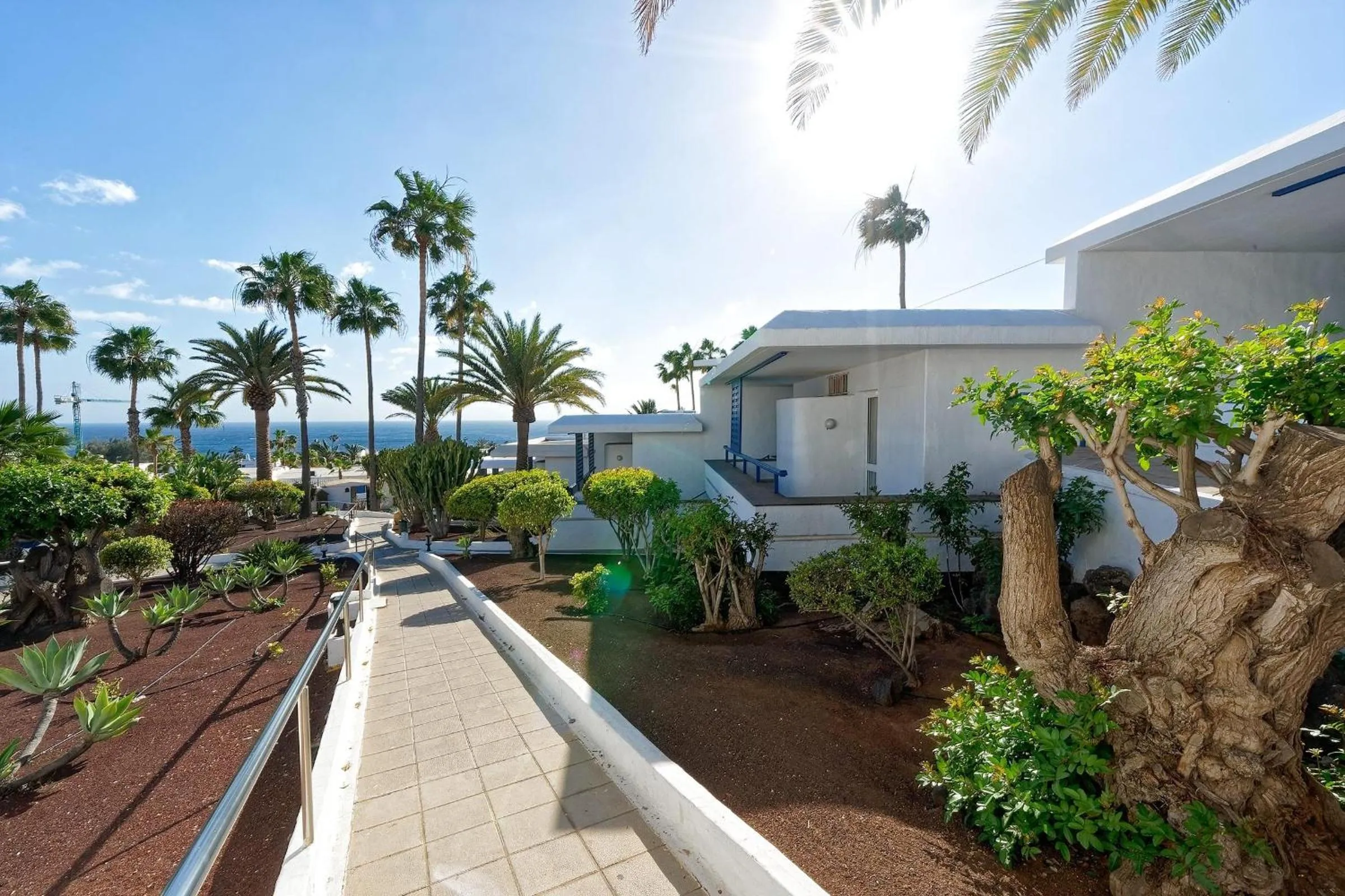 Property building in Labranda El Dorado