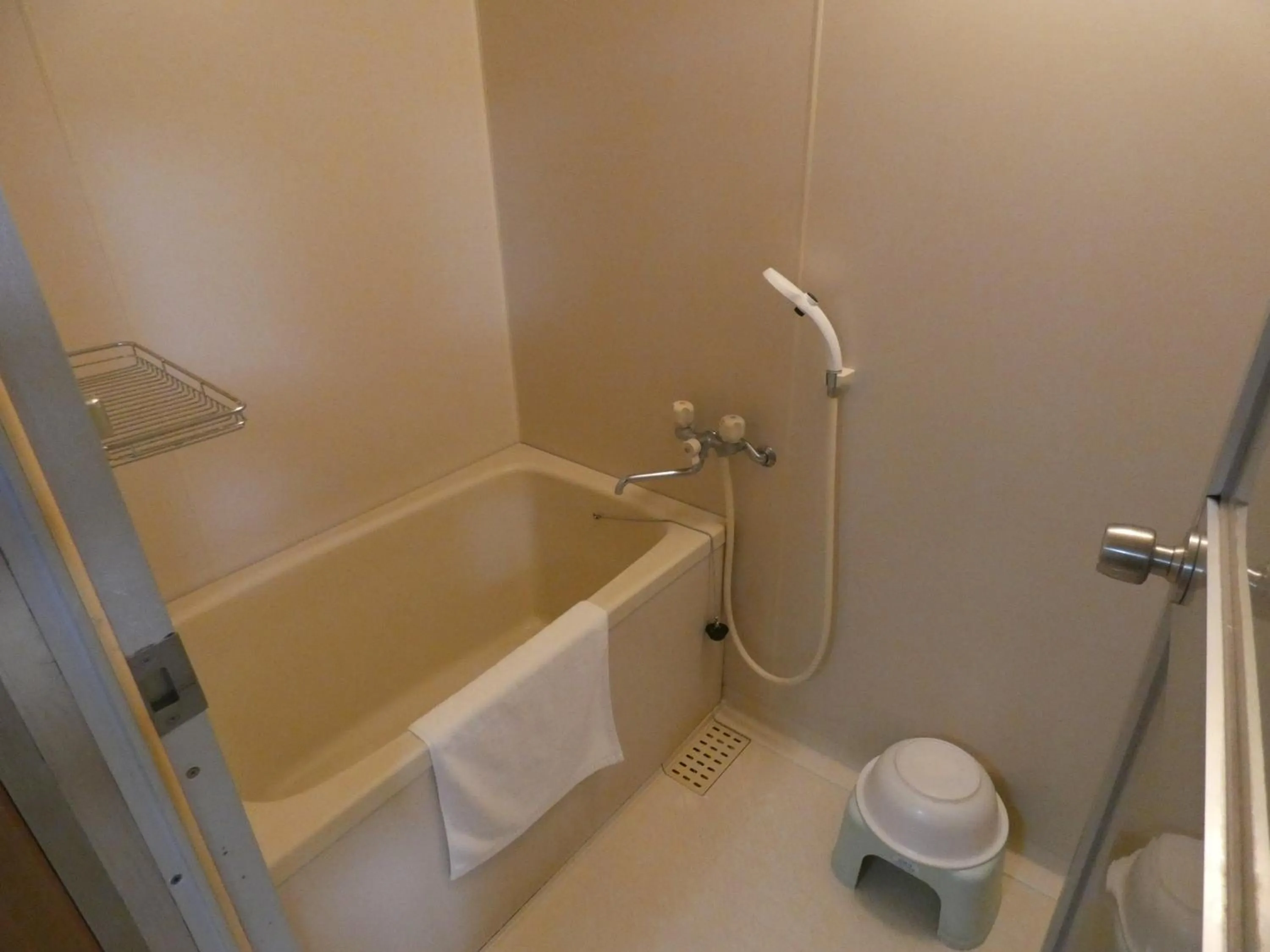 Shower in Hotel Tsuchiya