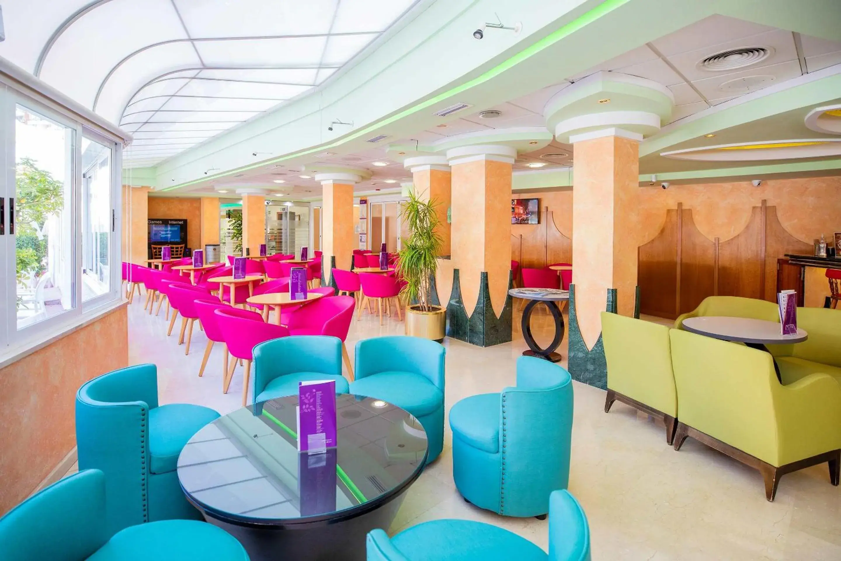 Lounge or bar in Hotel Servigroup Rialto Lounge or bar in Hotel Servigroup Rialto