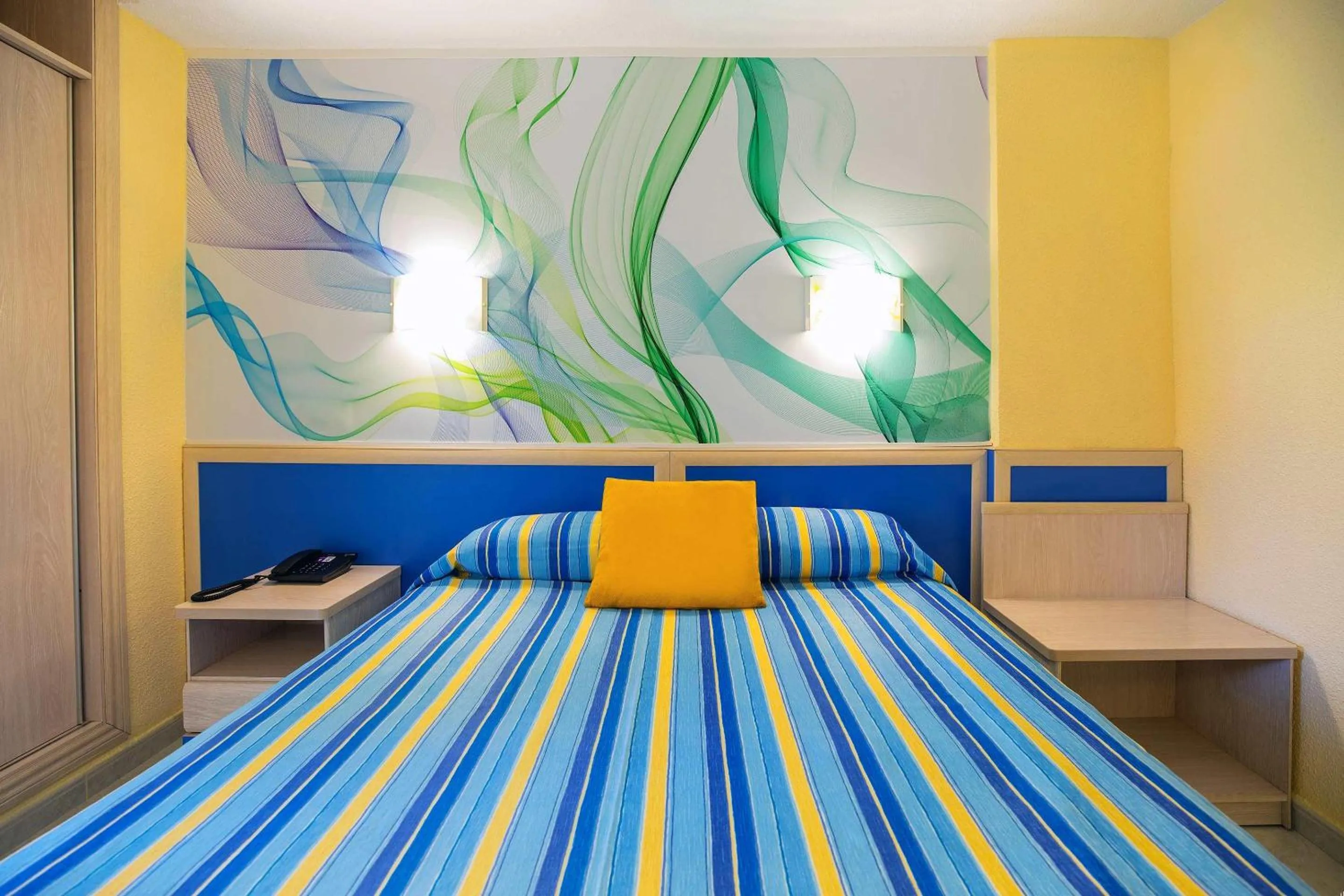 Photo of the whole room, Bed in Hotel Servigroup Rialto